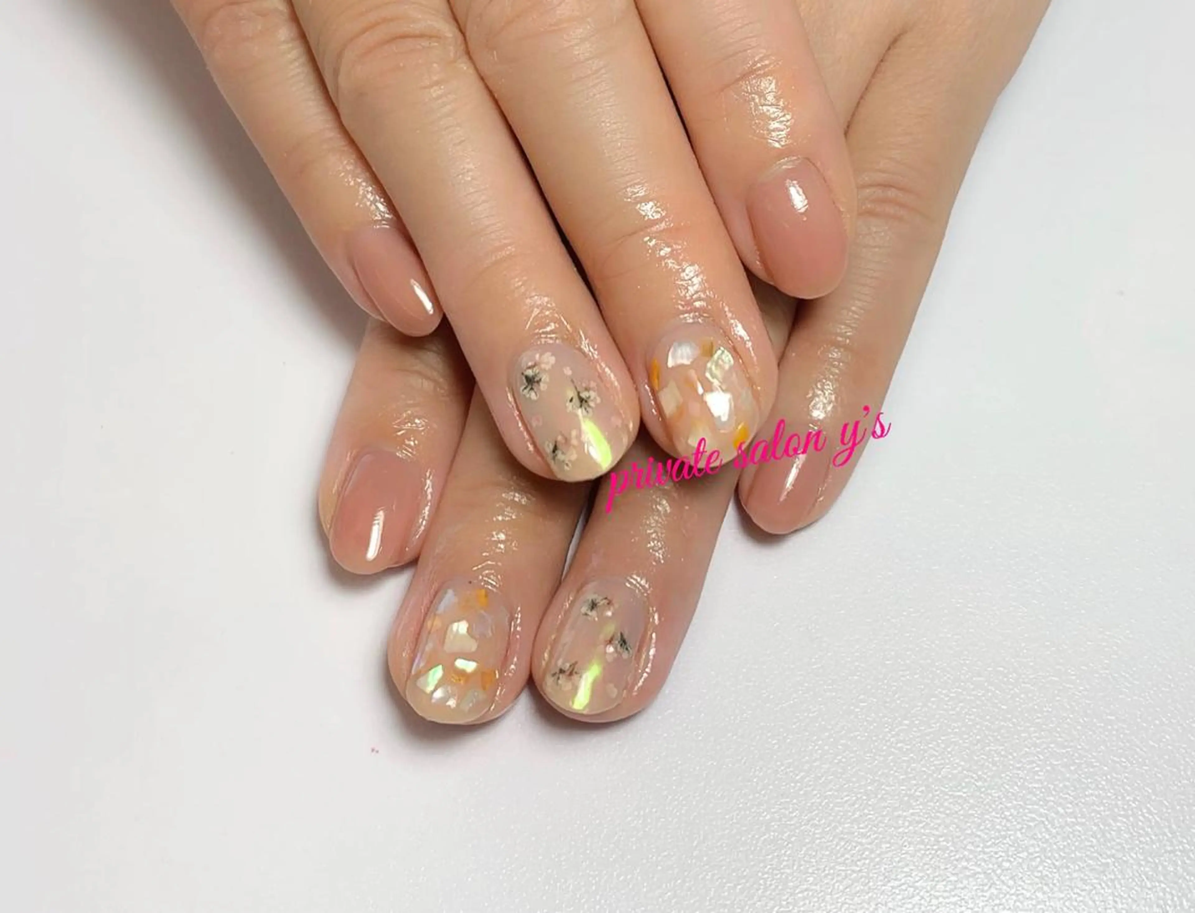 ネイル y' sのネイルデザイン