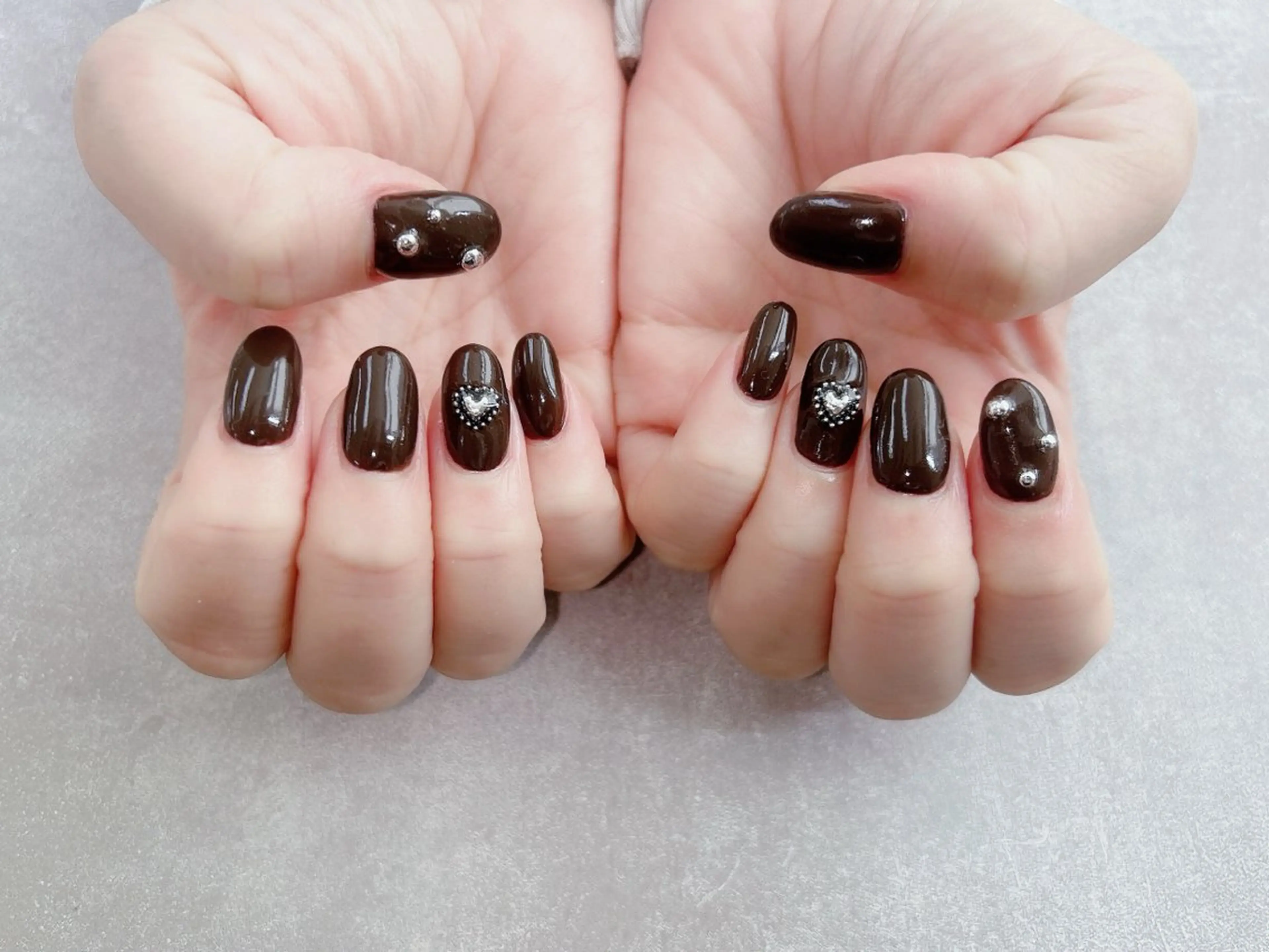 ネイル ワンカラーネイル ハンドネイル ᴿᴬᴺᴼᴺ 🤍 𝐴𝑌𝐴𝐾𝐴のネイルデザイン