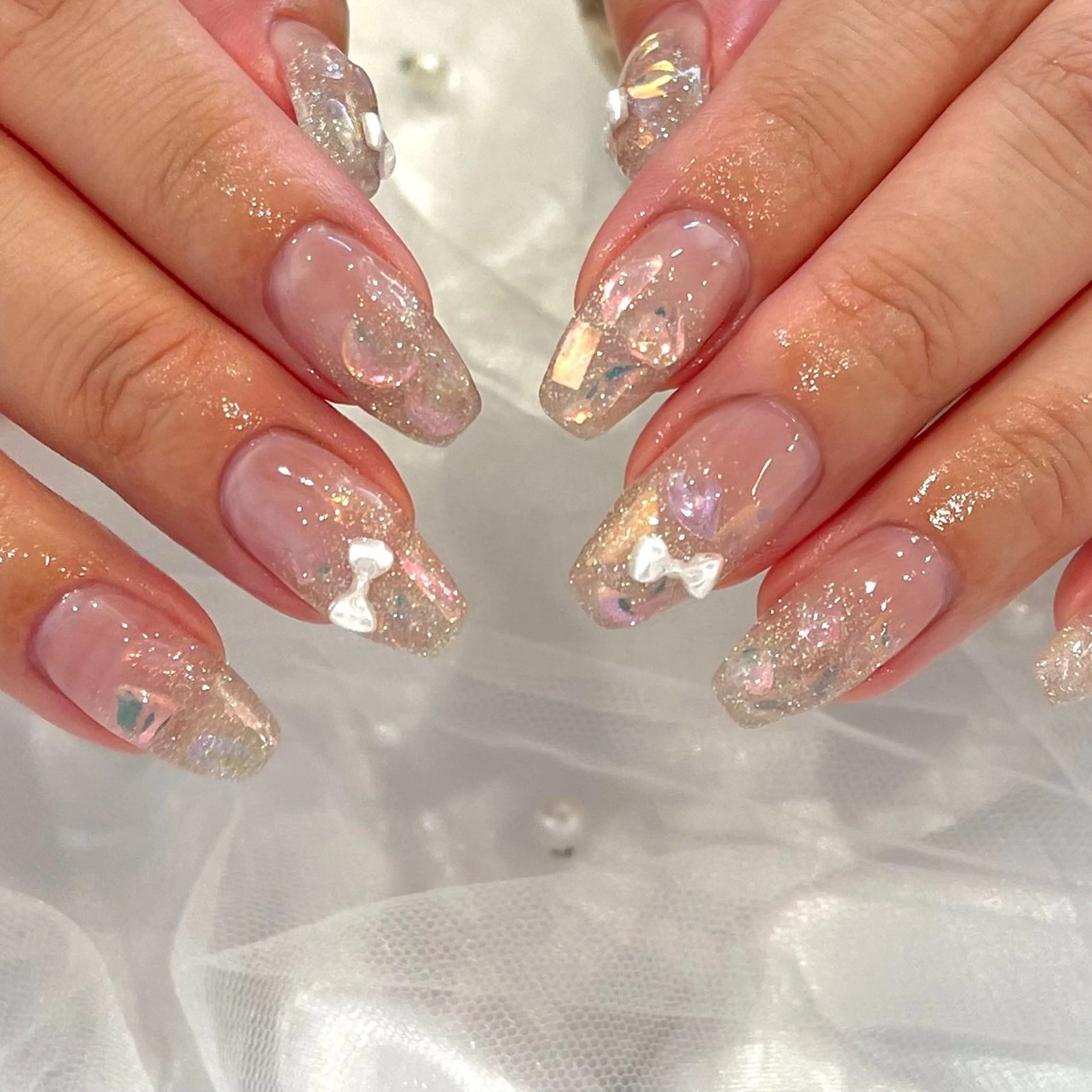 ネイル オーロラネイル キラキラネイル ハンドネイル COCO  NAIL所属・COCO NAILのネイルデザイン