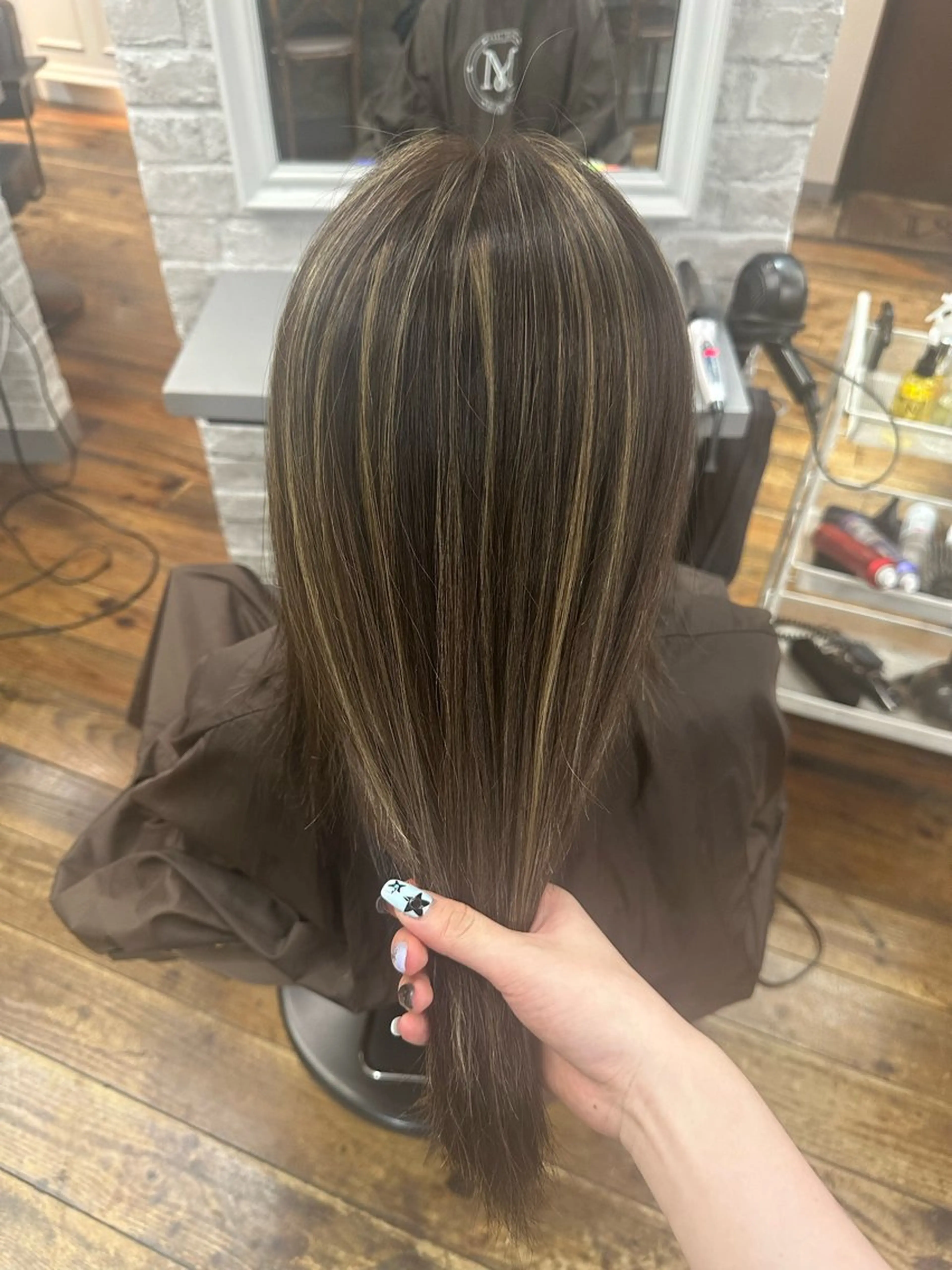 ミディアム カラー ヘアカラー ブリーチ＆ハイライト デザイン艶カラーみくのヘアスタイル