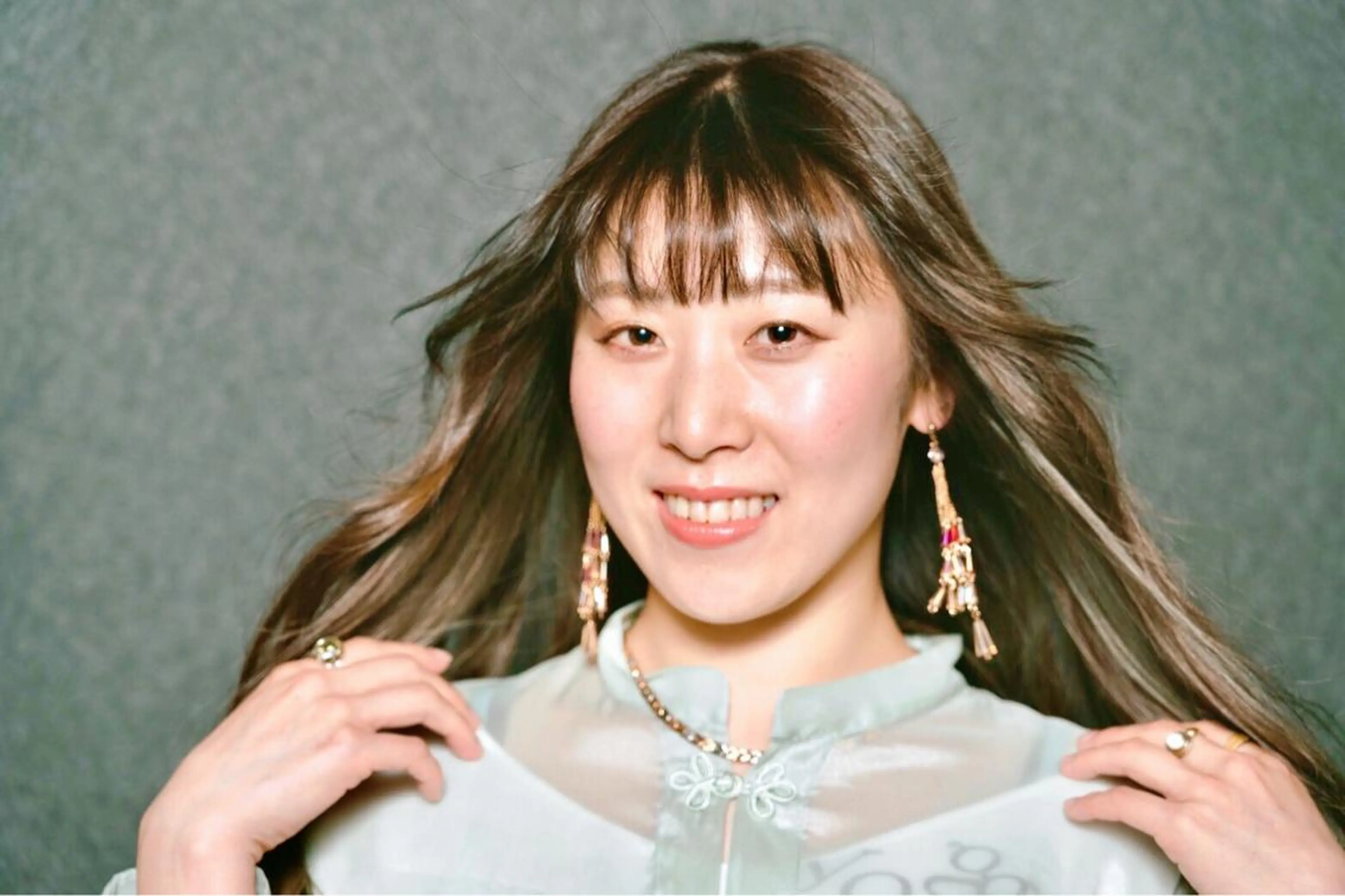 ロング カラー シェアハピ ヤマモトのヘアスタイル