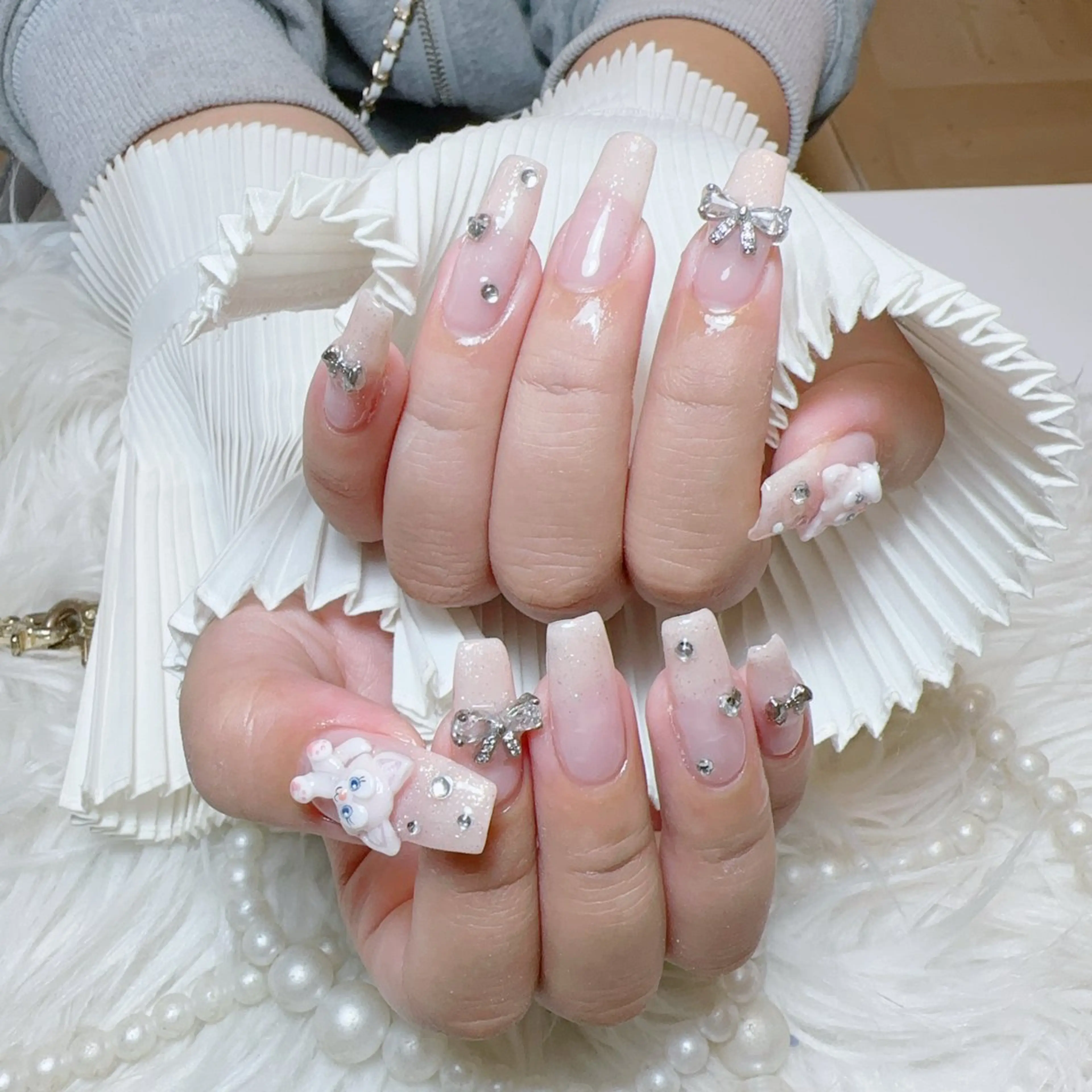 ネイル ハンドネイル ☁️Yun nail KiKi☁️のネイルデザイン