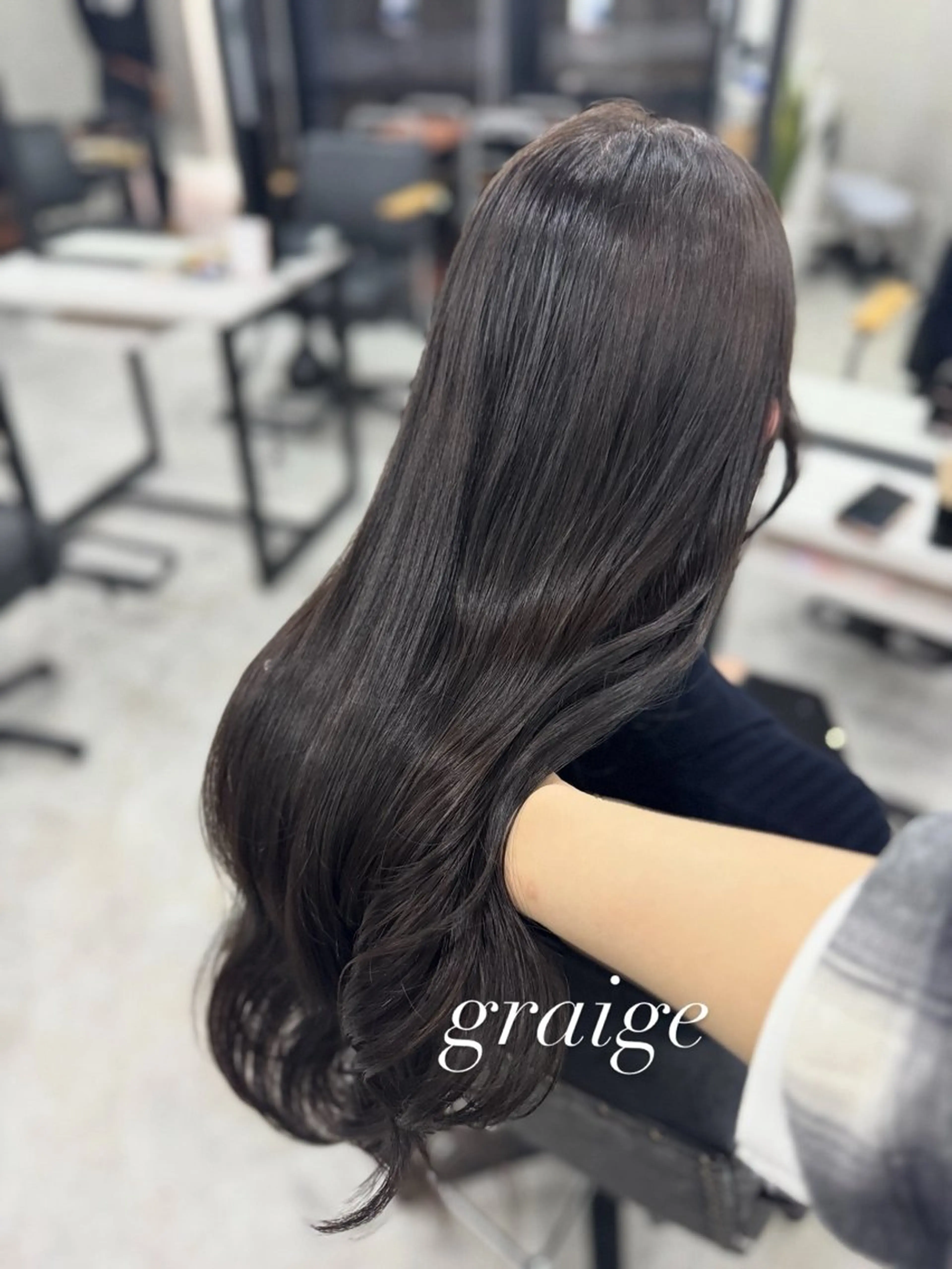 ロング カラー アッシュ アッシュブラウン ベージュカラー 黒髪 ブリーチ カット ヘアカラー トリートメント 赤み無し柔らかカラー 【梅田】madokaのヘアスタイル