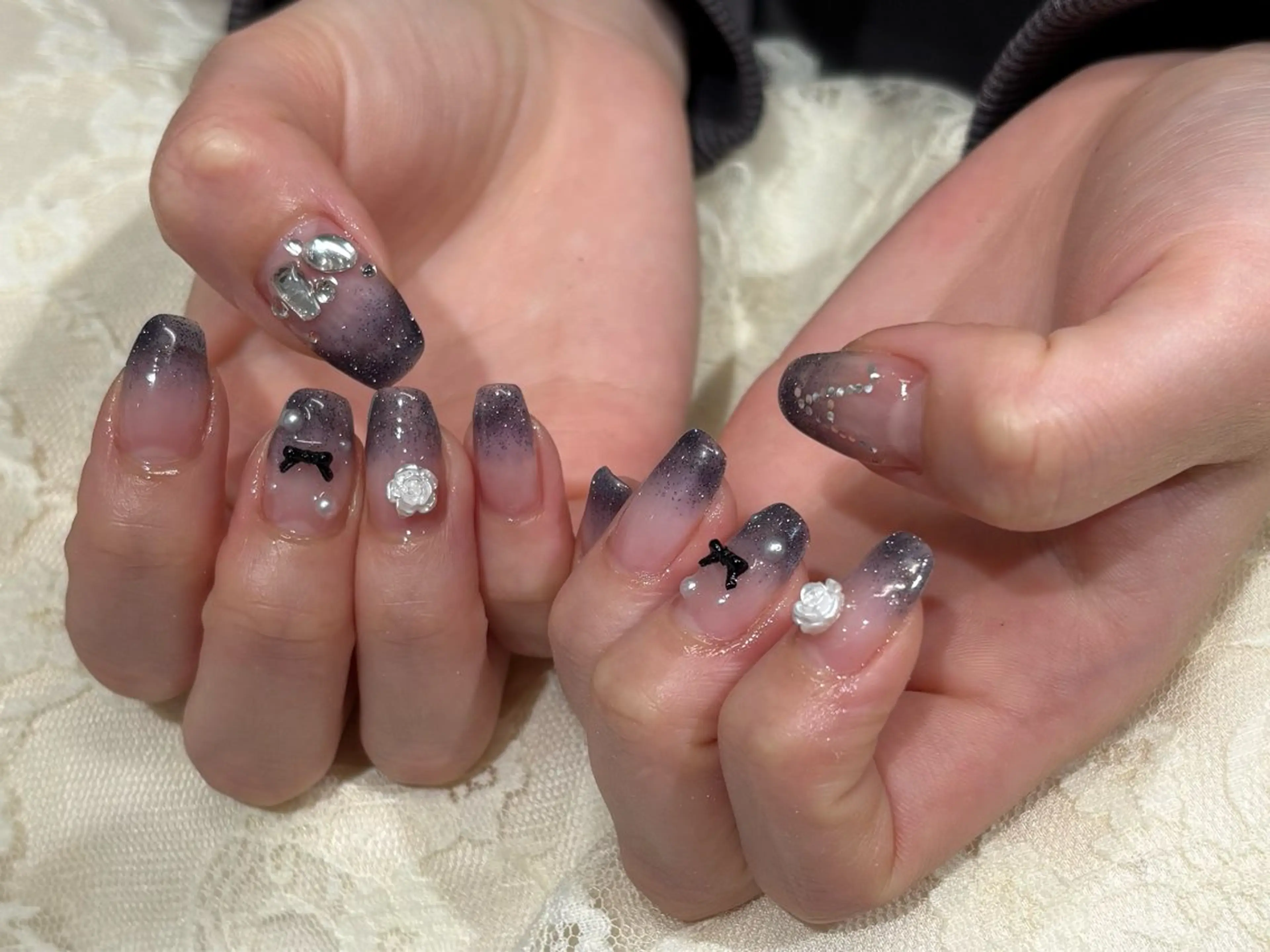 ロング ハンドネイル ハンドケア SalonLinda Kozueのネイルデザイン