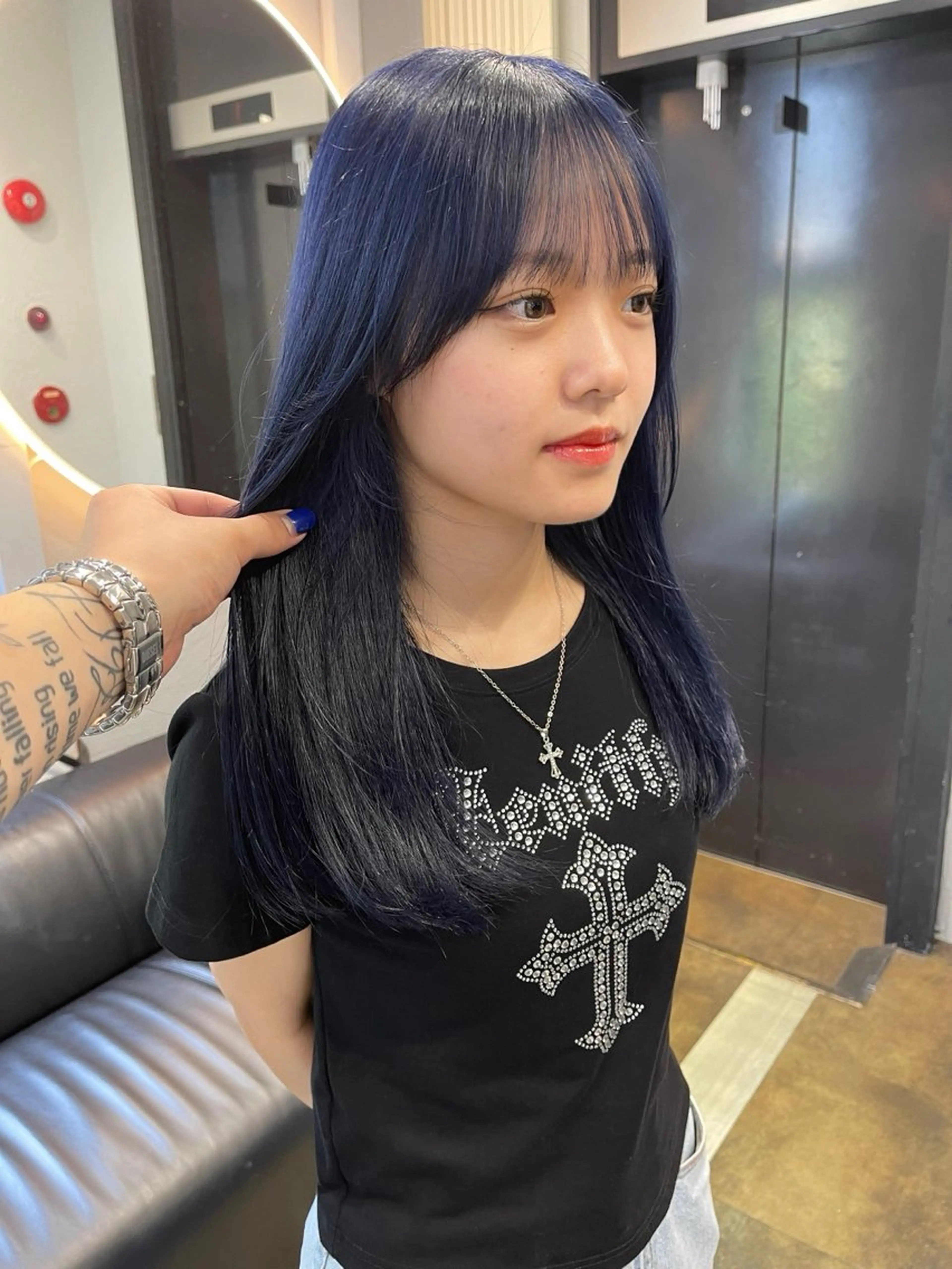 セミロング カラー ベージュカラー ブリーチ ケアブリーチ デザインカラー ダブルカラー カット ヘアカラー 宮崎　達也 ブリーチ／レイヤーのヘアスタイル