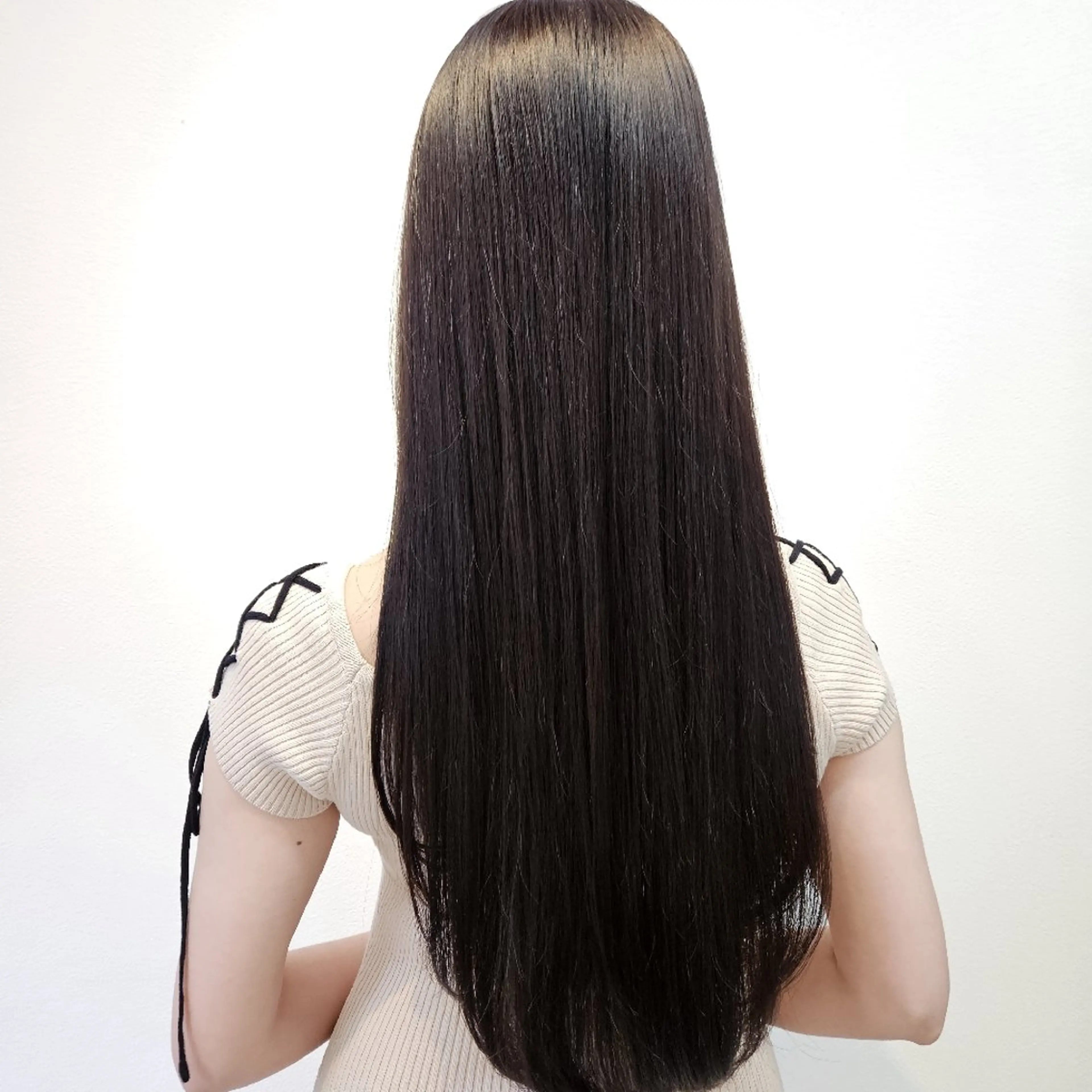 ロング 内藤 旭のヘアスタイル