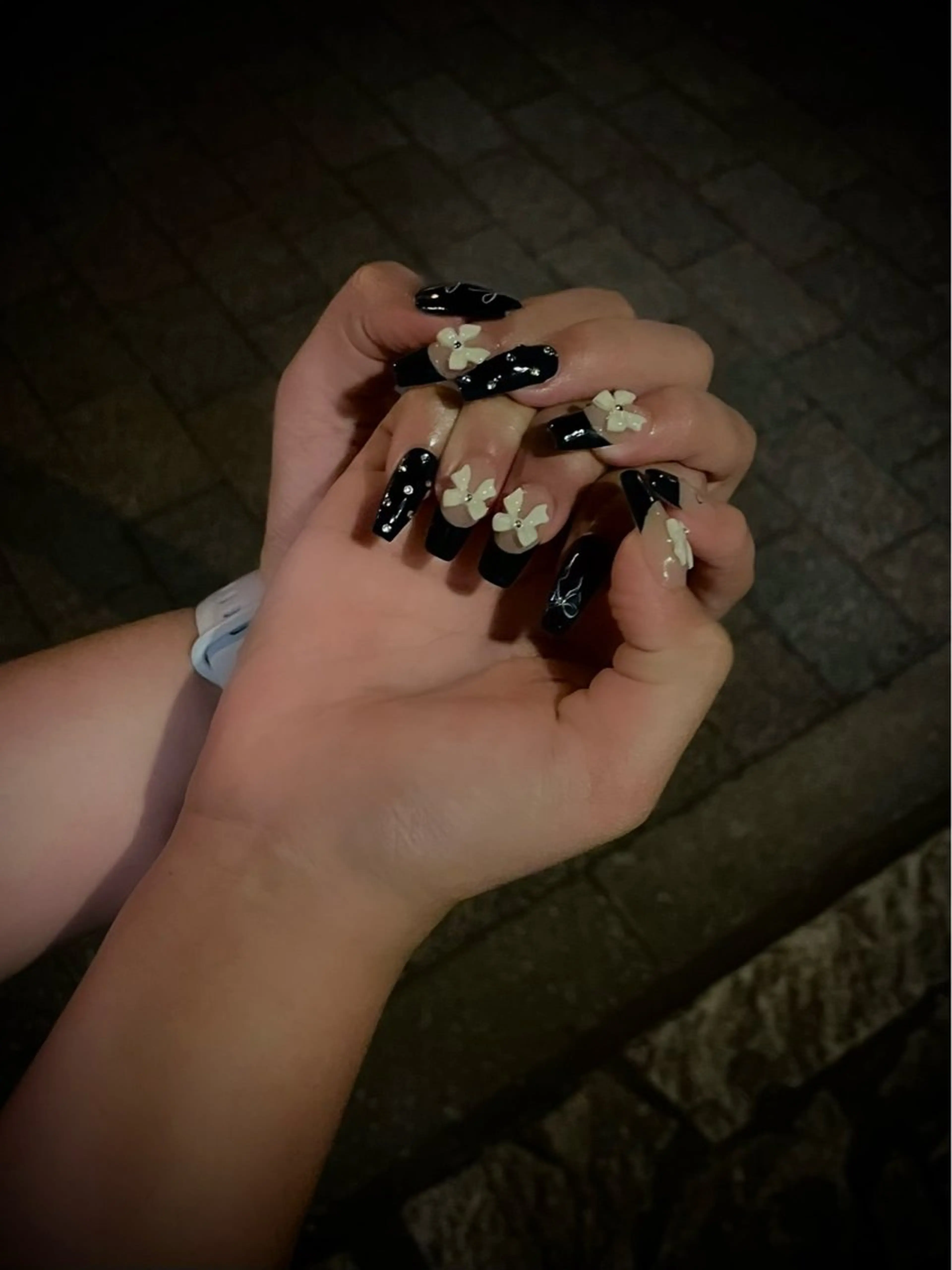 ネイル フットネイル キラキラネイル マグネットネイル ワンカラーネイル スカルプネイル nine.🦋 YUKOのネイルデザイン