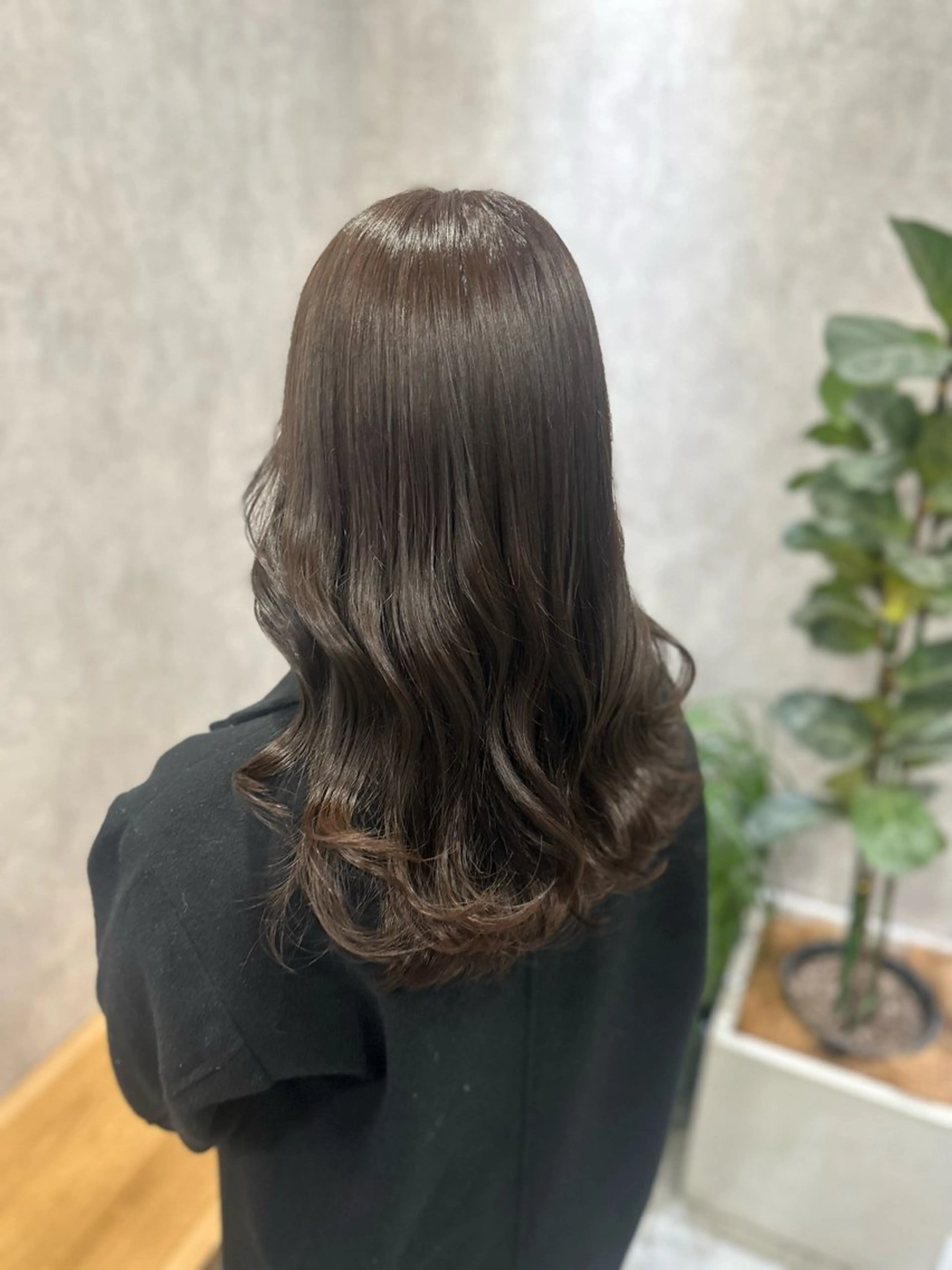 セミロング ヘアカラー トリートメント MOURI CHISATOのヘアスタイル