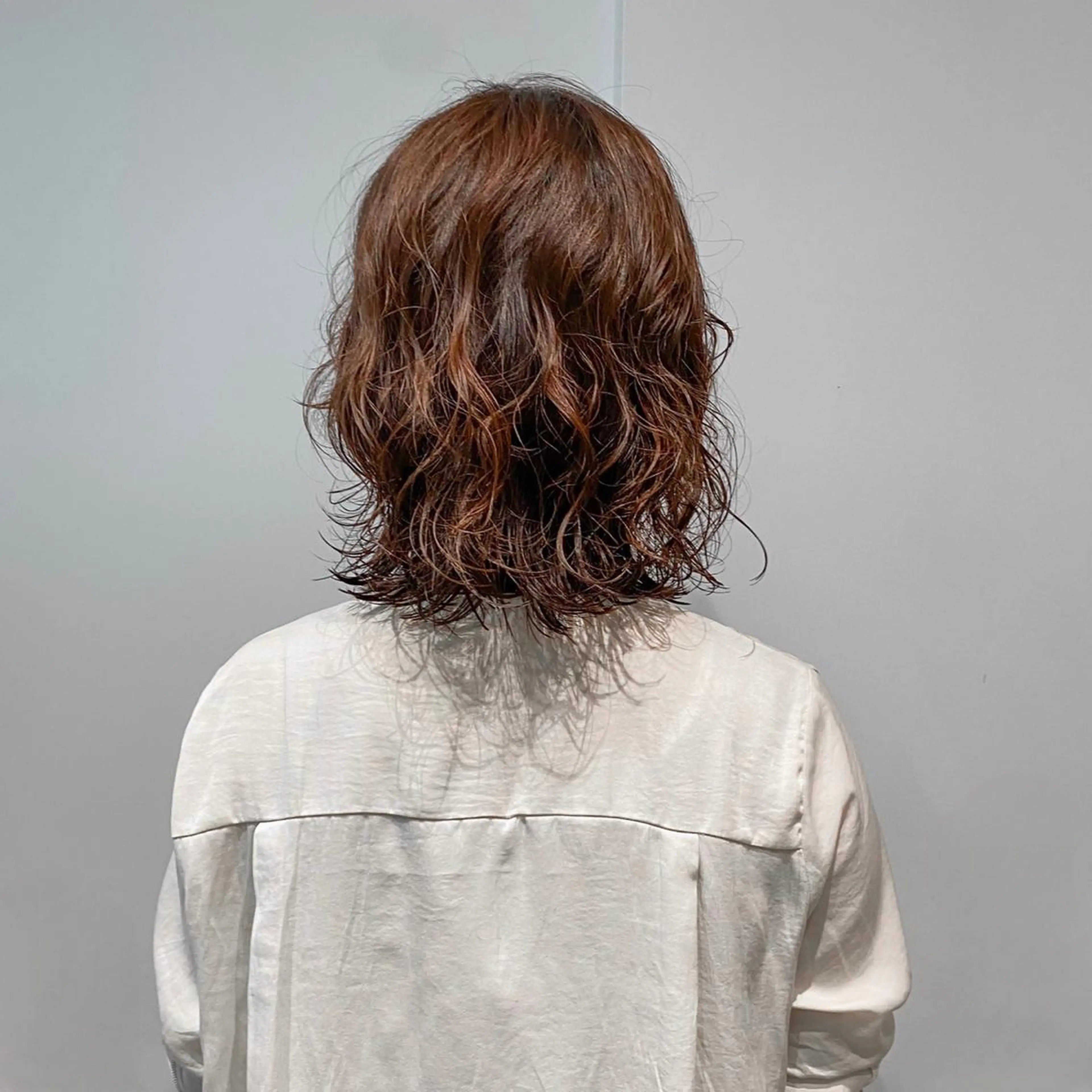 ミディアム カラー パーマ ヘアアレンジ ミディアムパーマ ボブ Nancy所属・束感まつげ❤︎ あみのマツエク・マツパデザイン