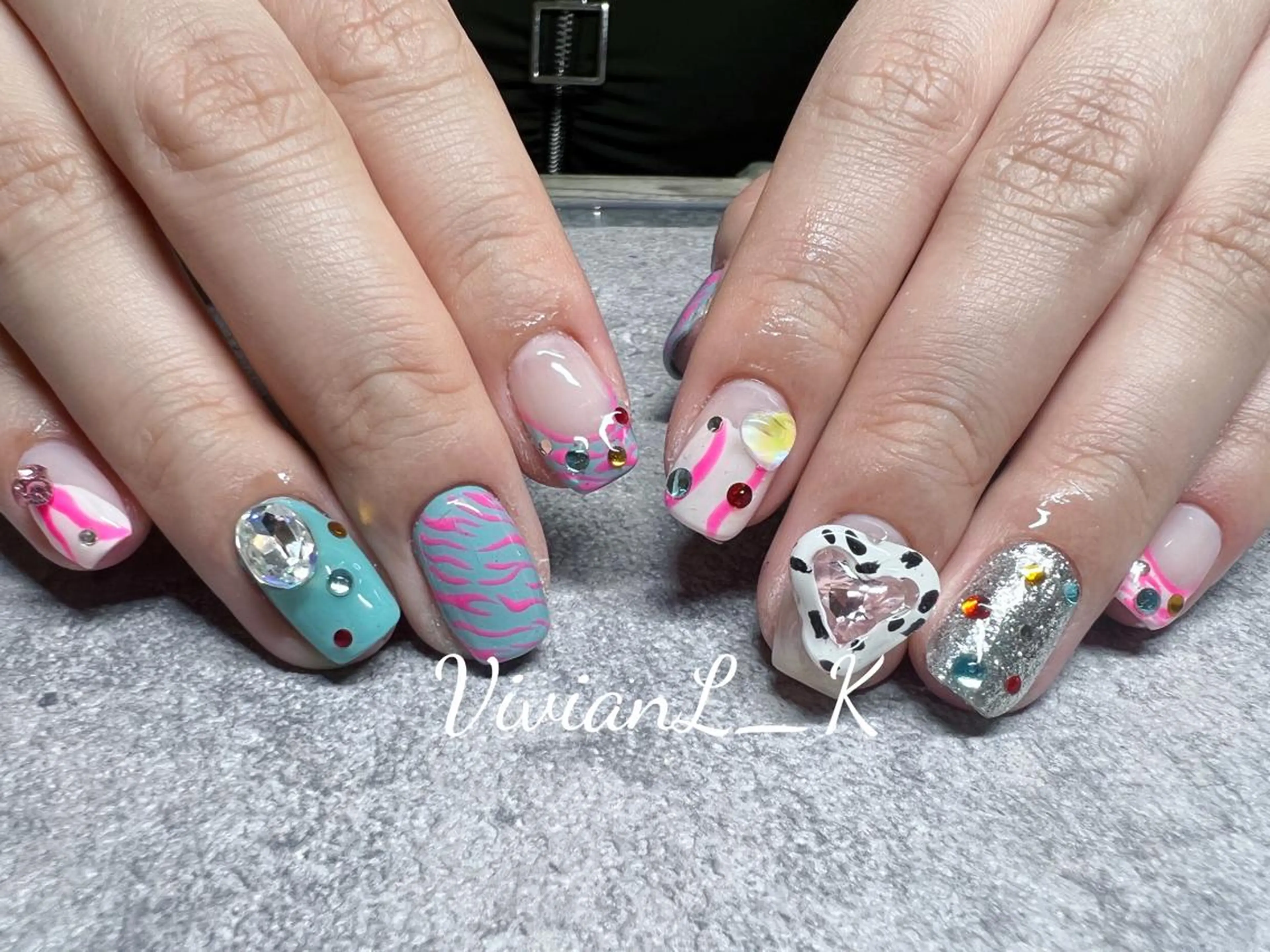 ネイル ハンドネイル 🍉Vivian🌴 LK🍉のネイルデザイン