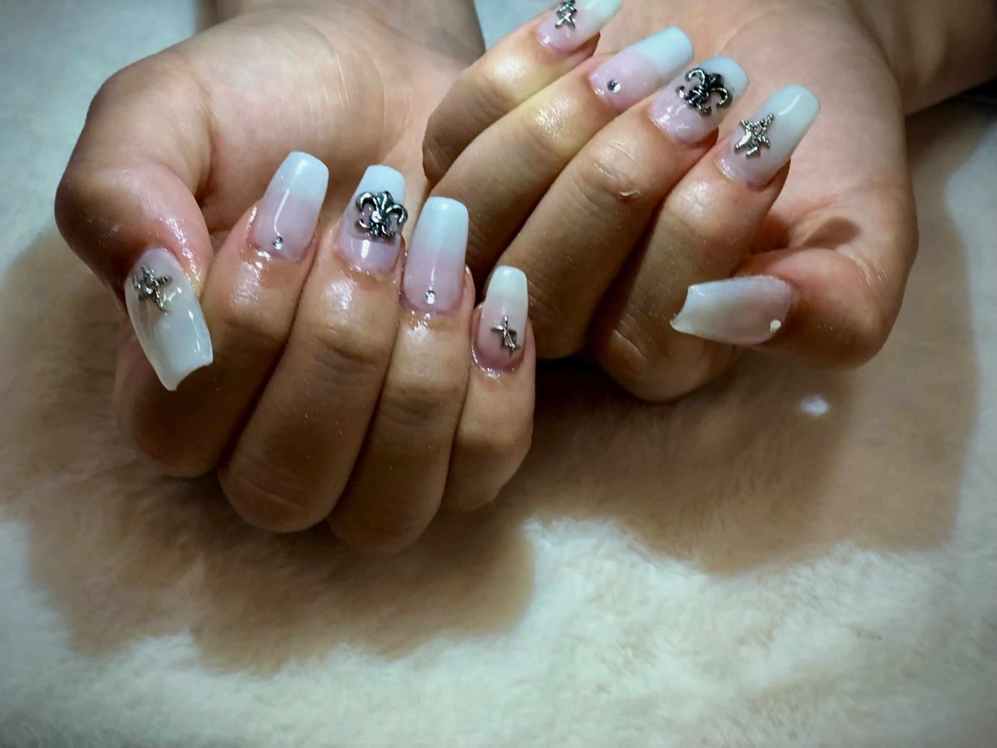 ネイル 長さ出し ハンドネイル Epokku 心斎橋ネイルサロンのネイルデザイン