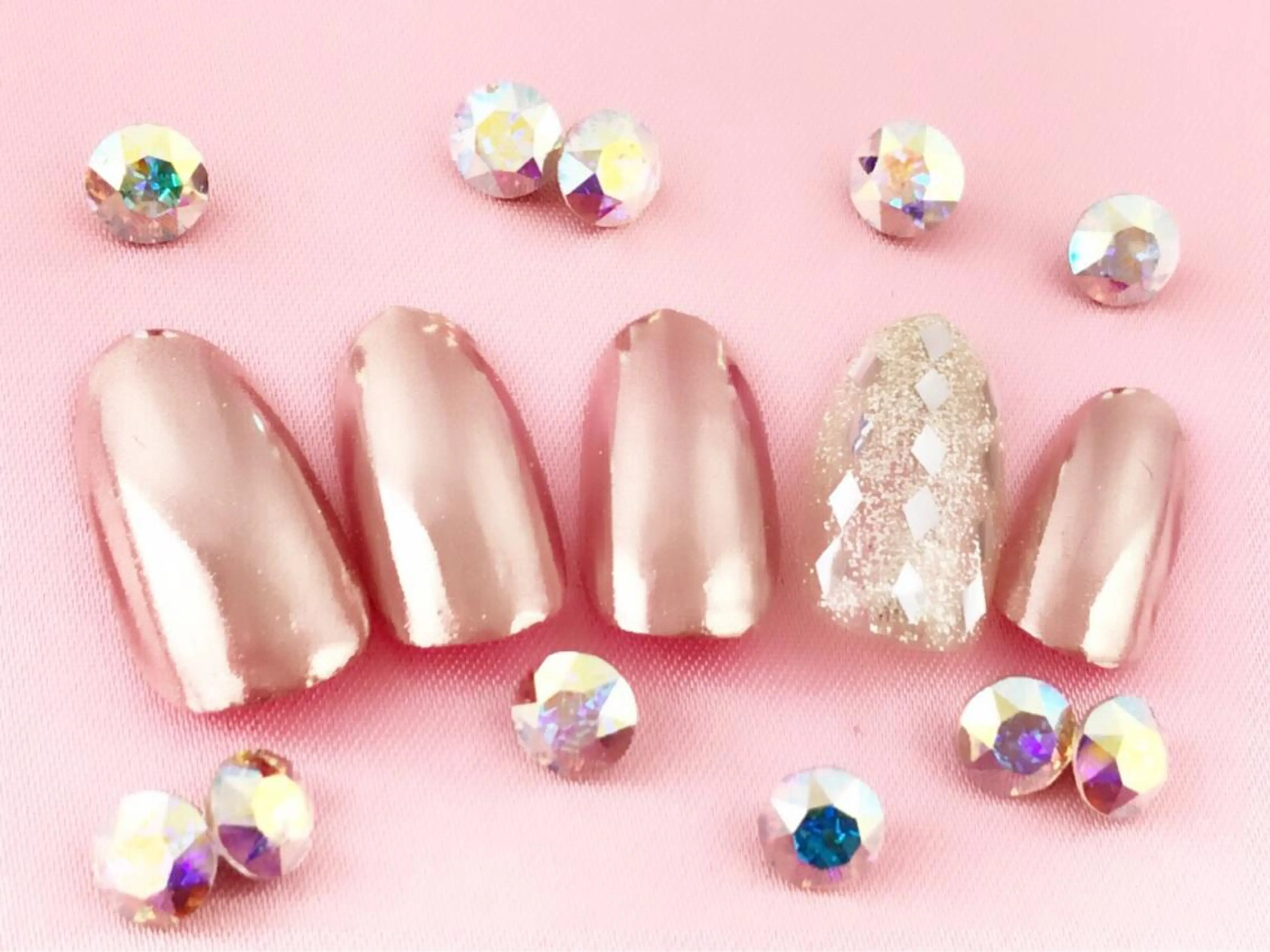 ロング カラー パーマ ヘアアレンジ メンズ キッズ ネイル マツエク・マツパ 学生（メンズ向け） 付け放題 学生 アートネイル フットネイル NAILSGOGO shibuyaのネイルデザイン