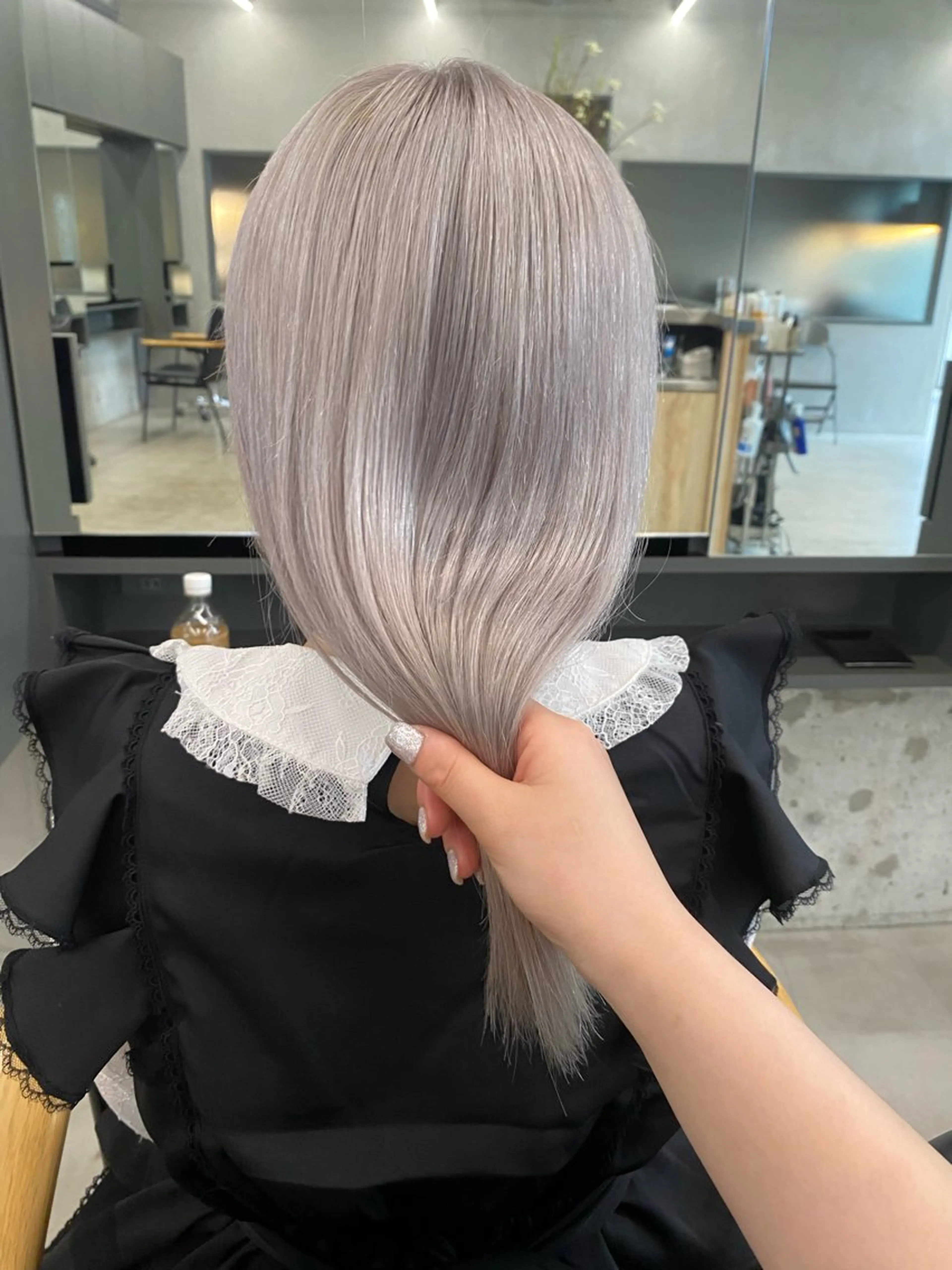 ミディアム カラー ヘアアレンジ ヘアカラー mina 🌷のヘアスタイル