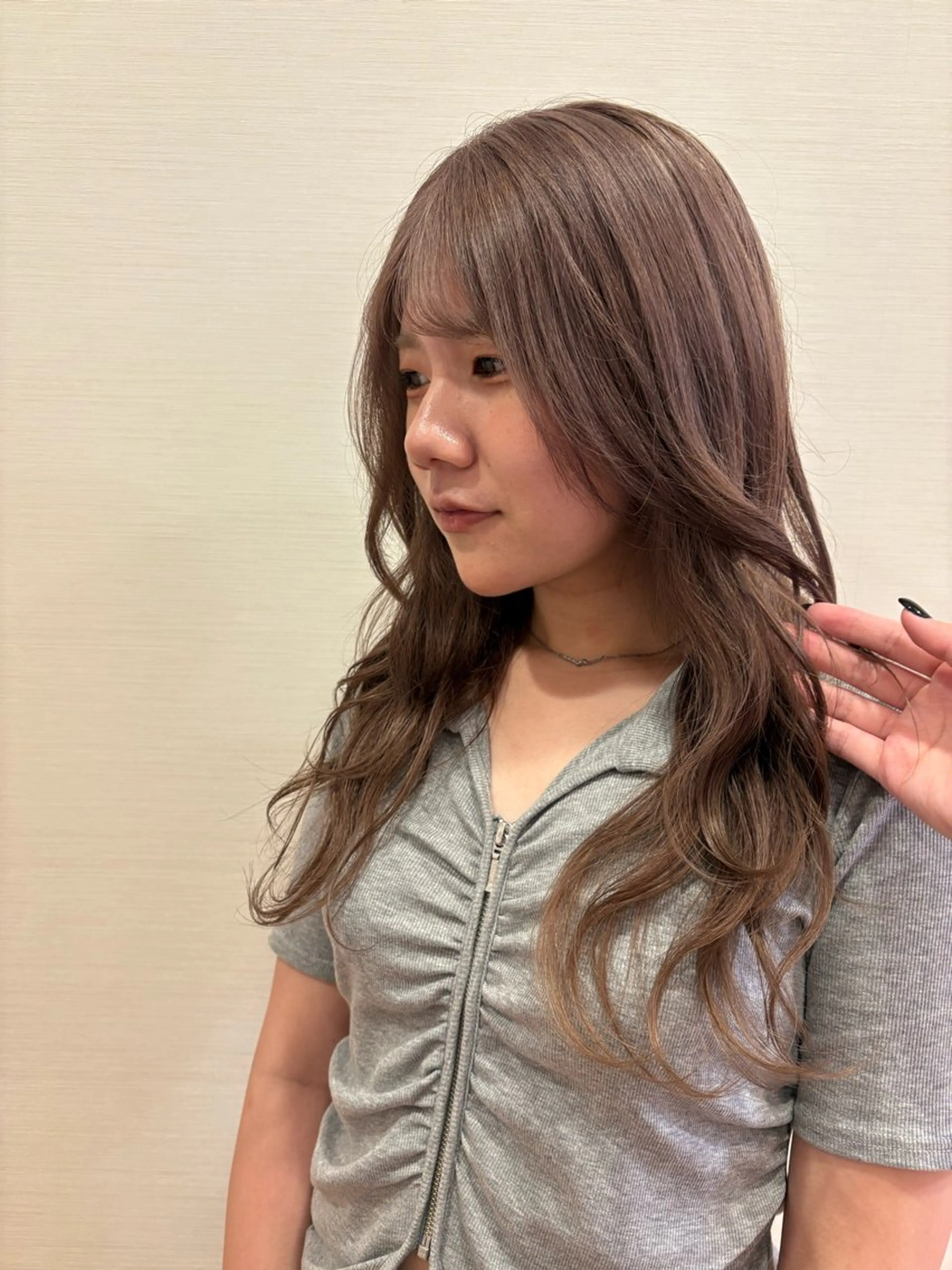 ロング カット ヘアカラー 💿 kanna💿のヘアスタイル