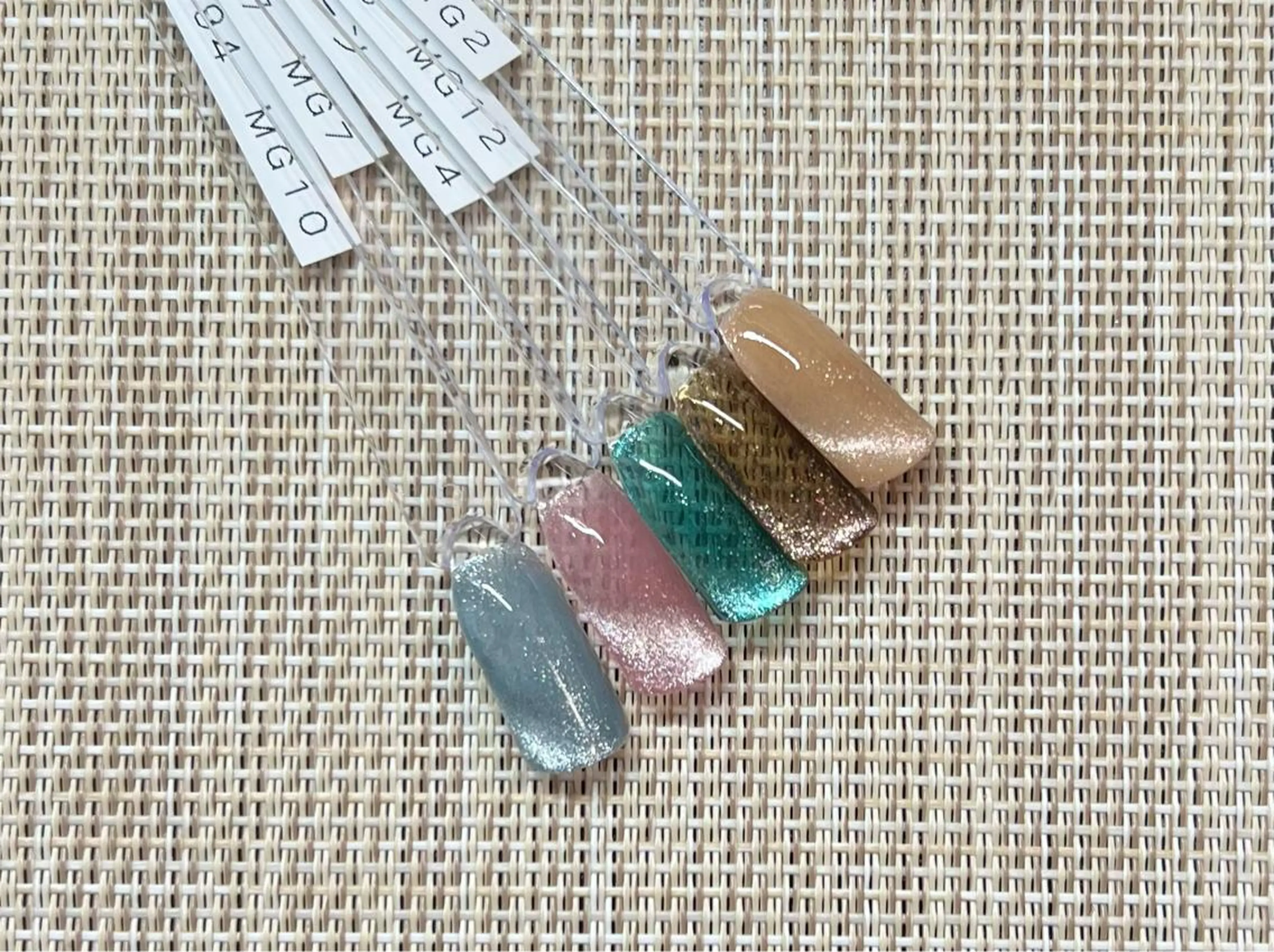 ネイル マグネットネイル ワンカラーネイル N.plus NaiLのネイルデザイン