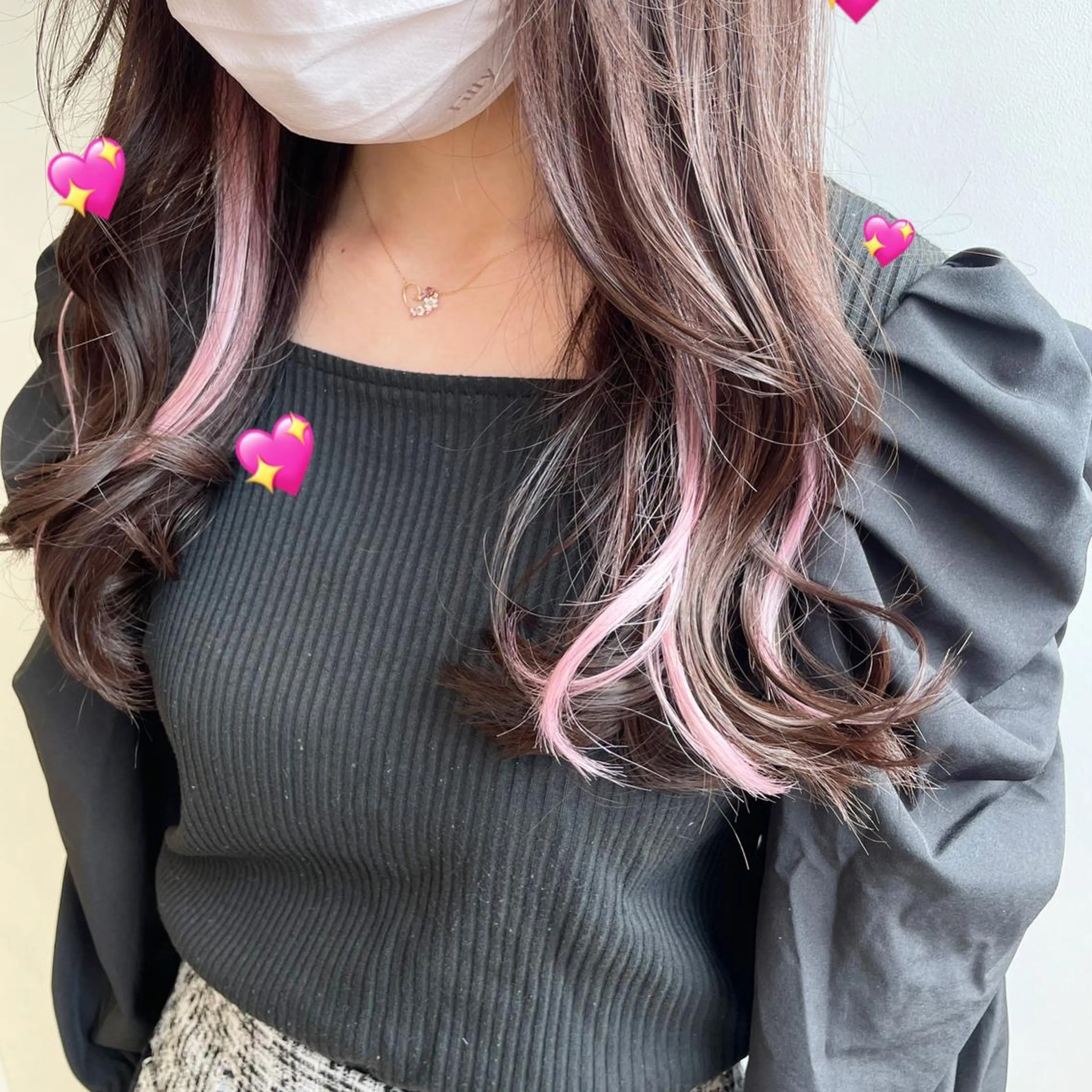 ミディアム カラー シールエクステ ピンクカラー エクステ カット エクステ EMANON新宿東口所属・新宿駅近♡ ♡個室♡三都季🌜のヘアスタイル