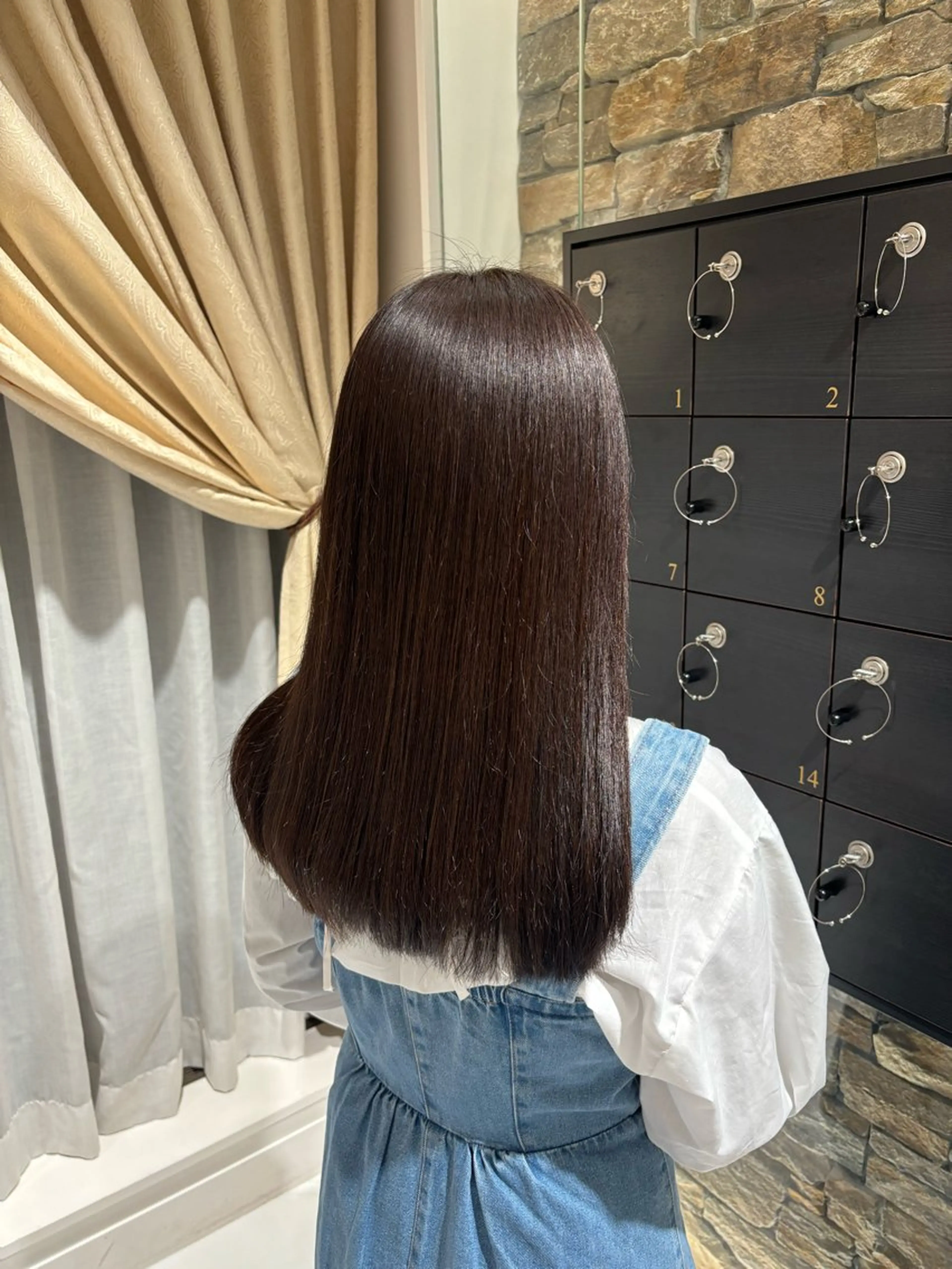 メンテナンスカット(ロングからミディアム限定)+Aujua内部補修トリートメントの写真