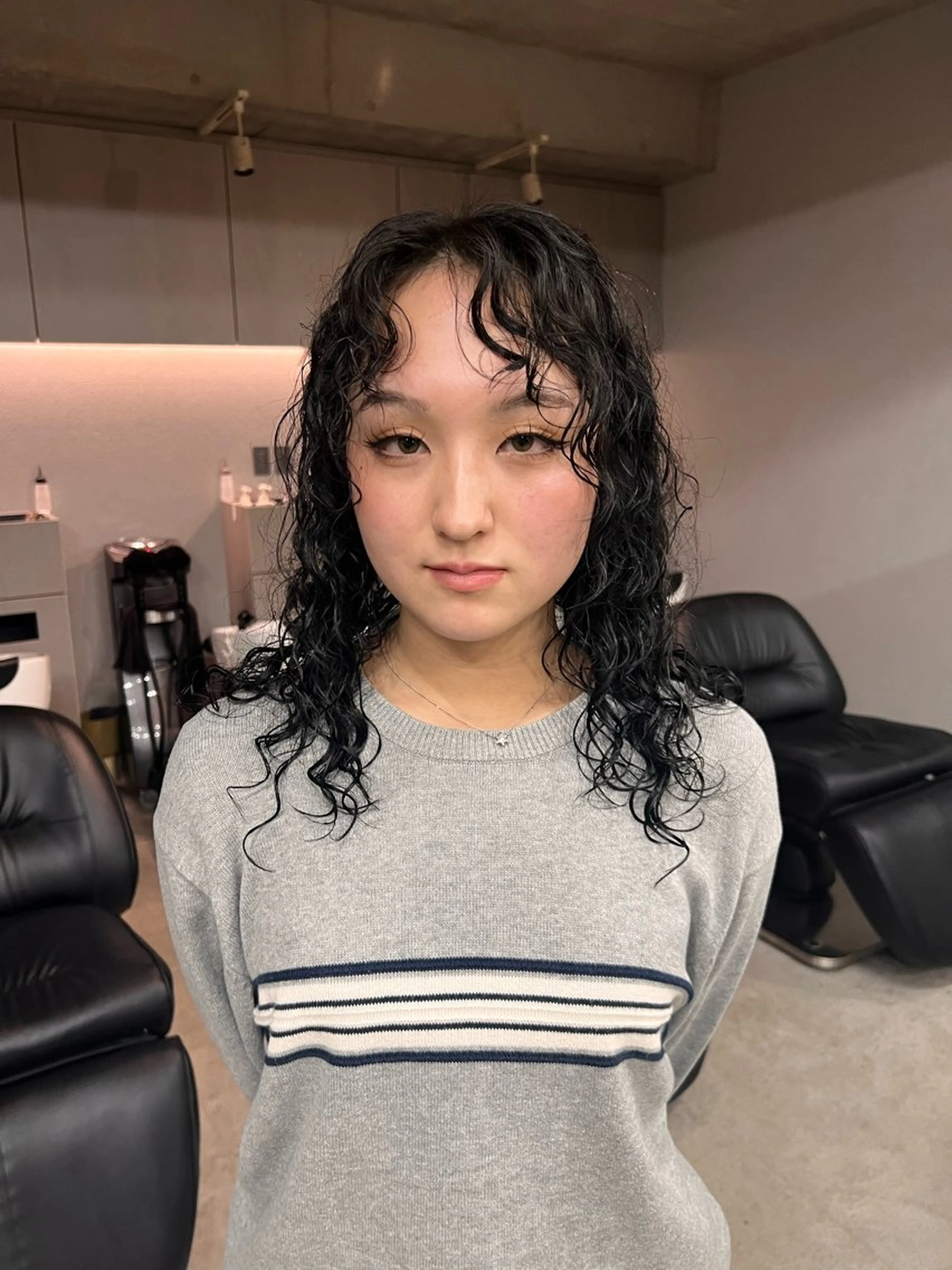 セミロング パーマ レイヤーカット/ パーマ‪/表参道のヘアスタイル