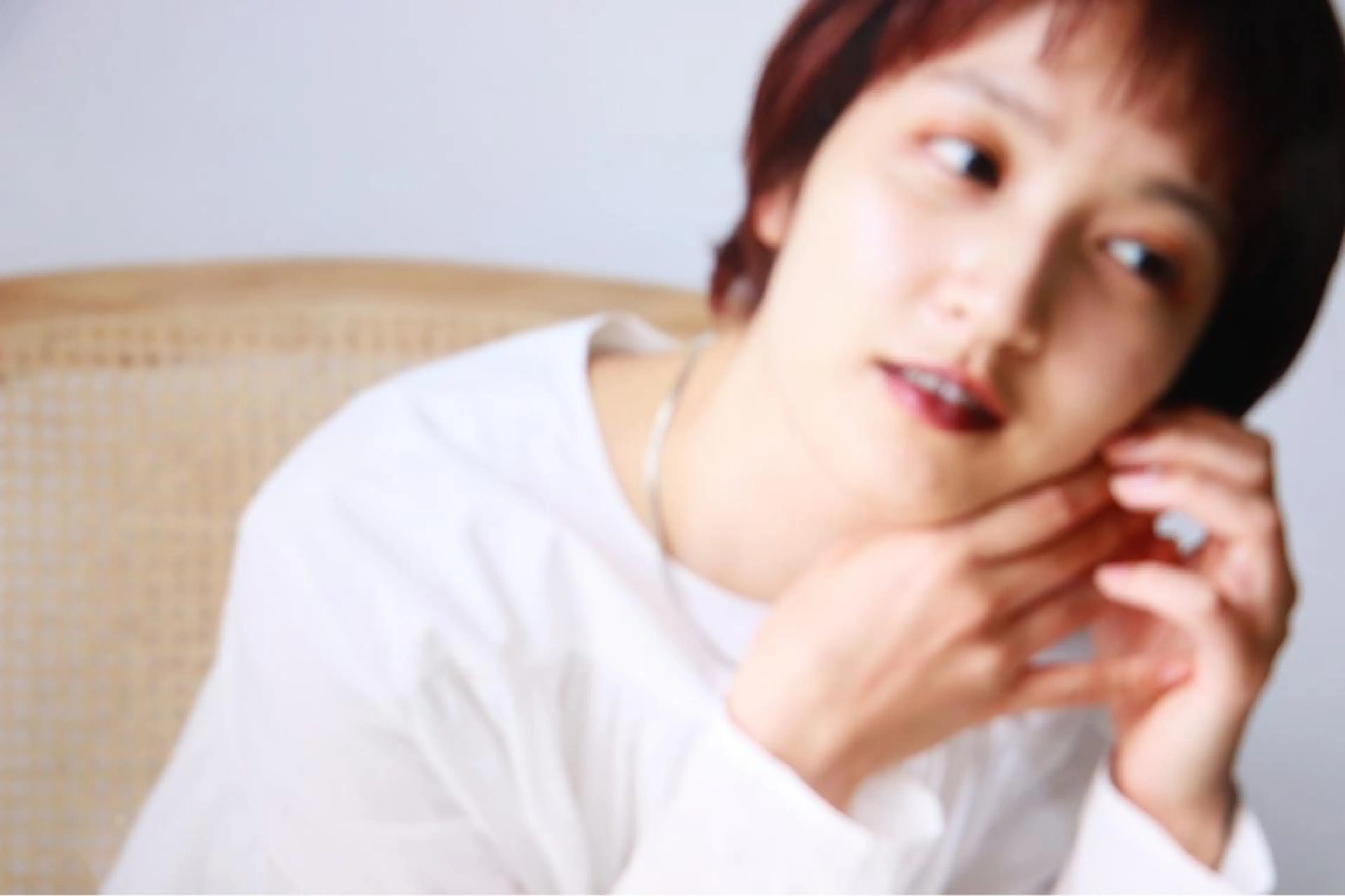 ショート カラー 中川 茜里のヘアスタイル