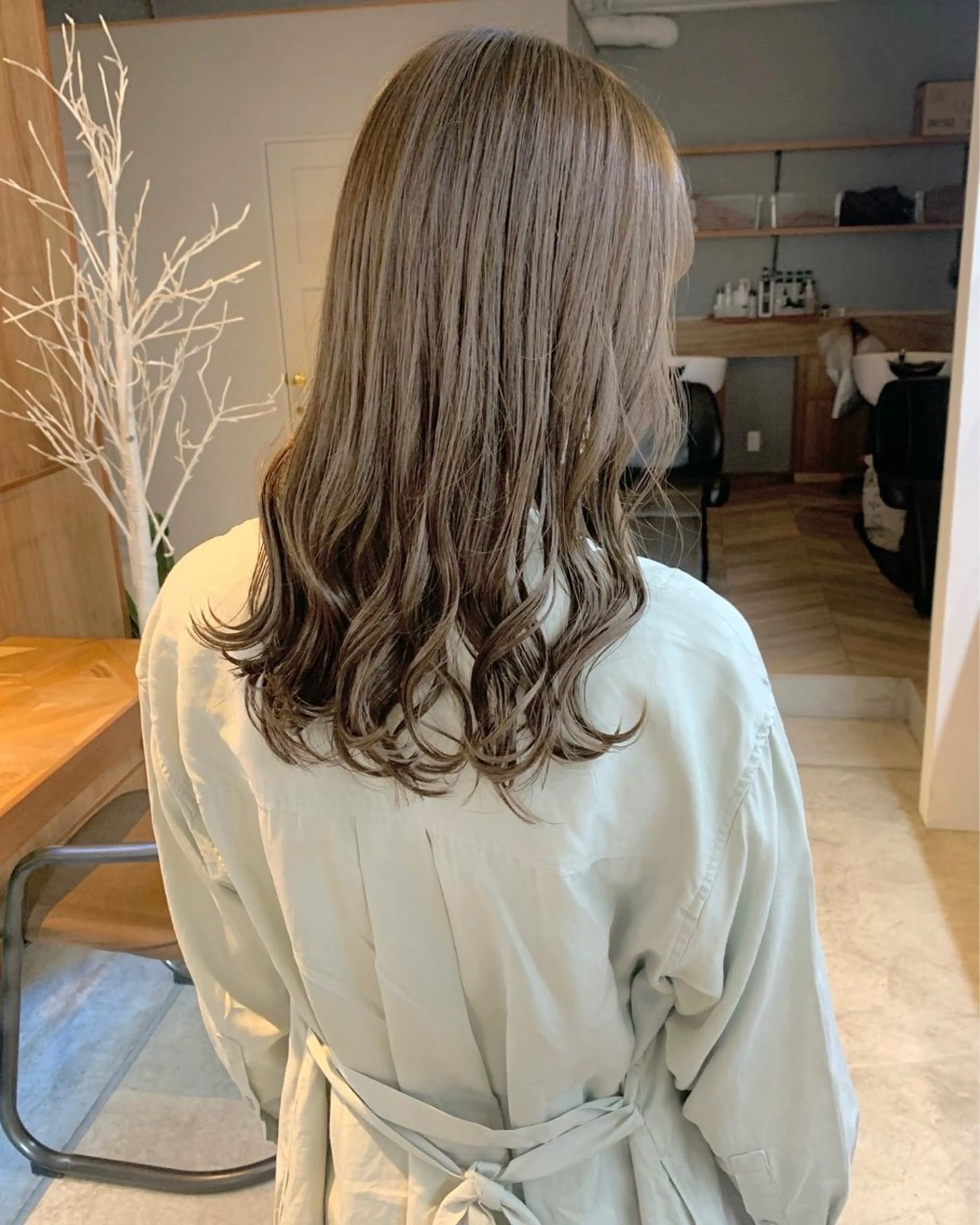 【minimo限定価格🖤】カット+透明感カラー+質感向上トリートメント✂️ ※女性限定クーポンの写真