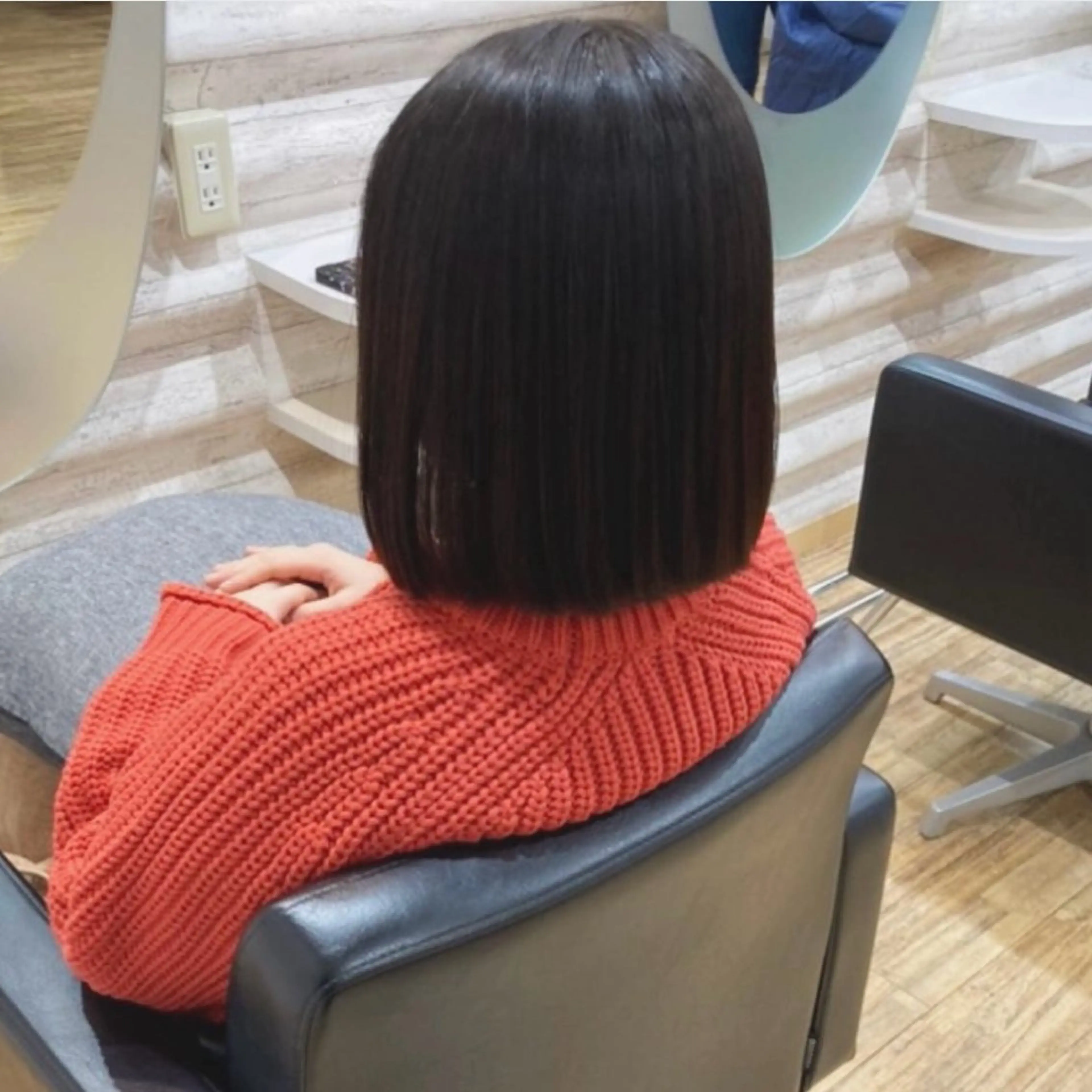 ミディアム カラー 髪質改善 まとまる軽さカット× トリートメント特化店のヘアスタイル