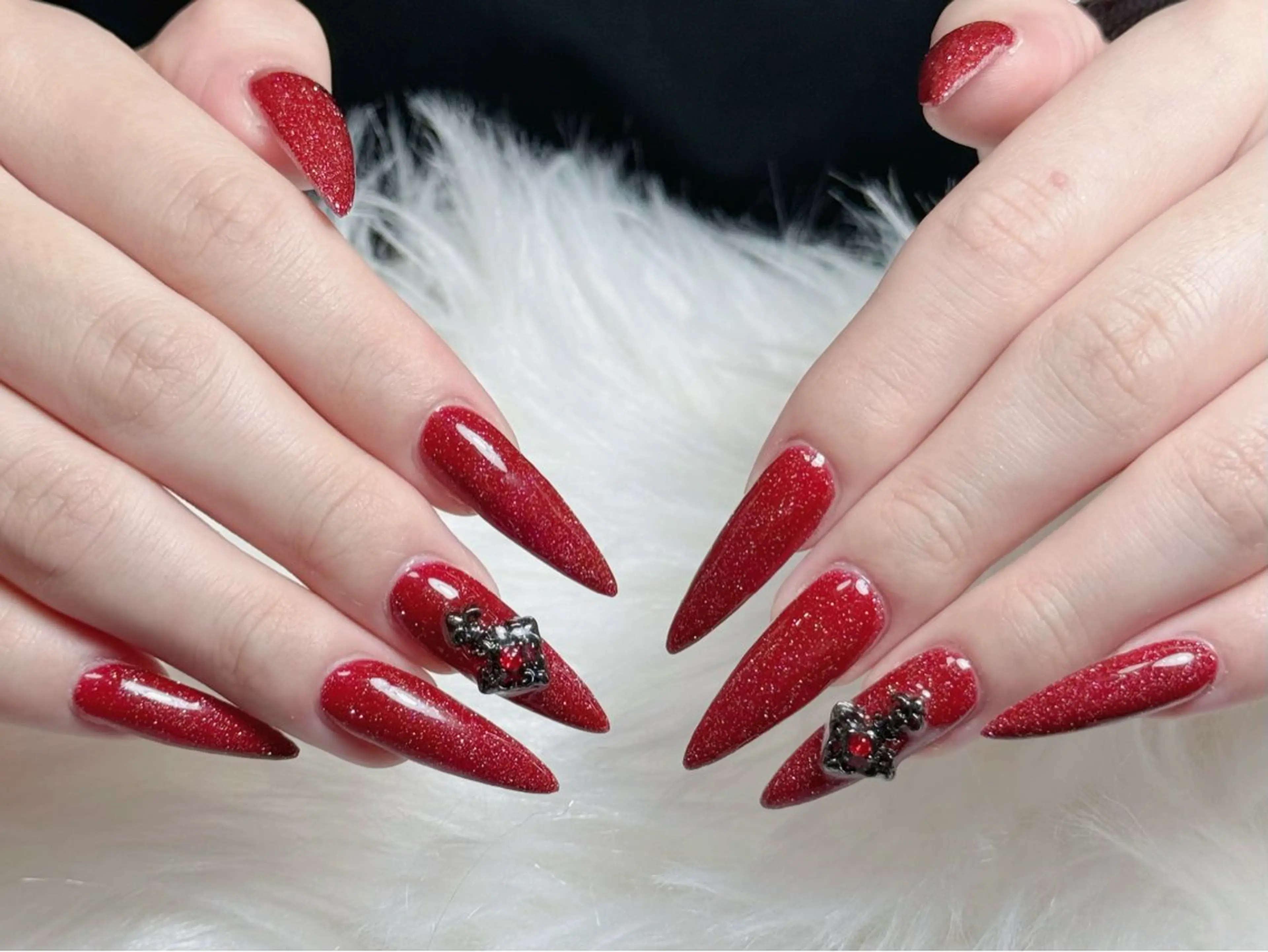 ネイル フレンチネイル ジェルネイル キラキラネイル 韓国ネイル マグネットネイル Julli nail studio所属・Julli NailStudioのネイルデザイン