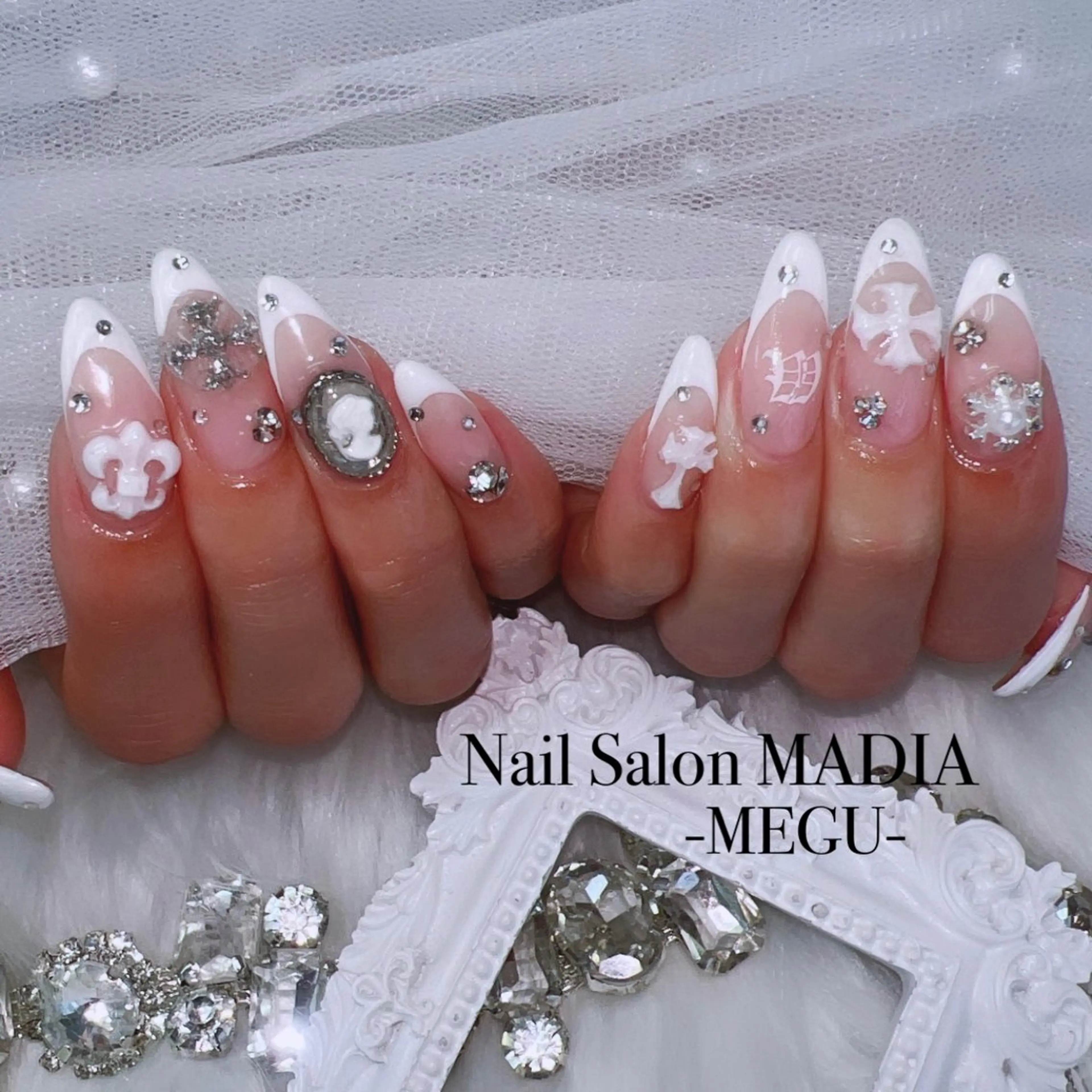 ネイル MADIA藤沢所属・MADIA MEGUのネイルデザイン