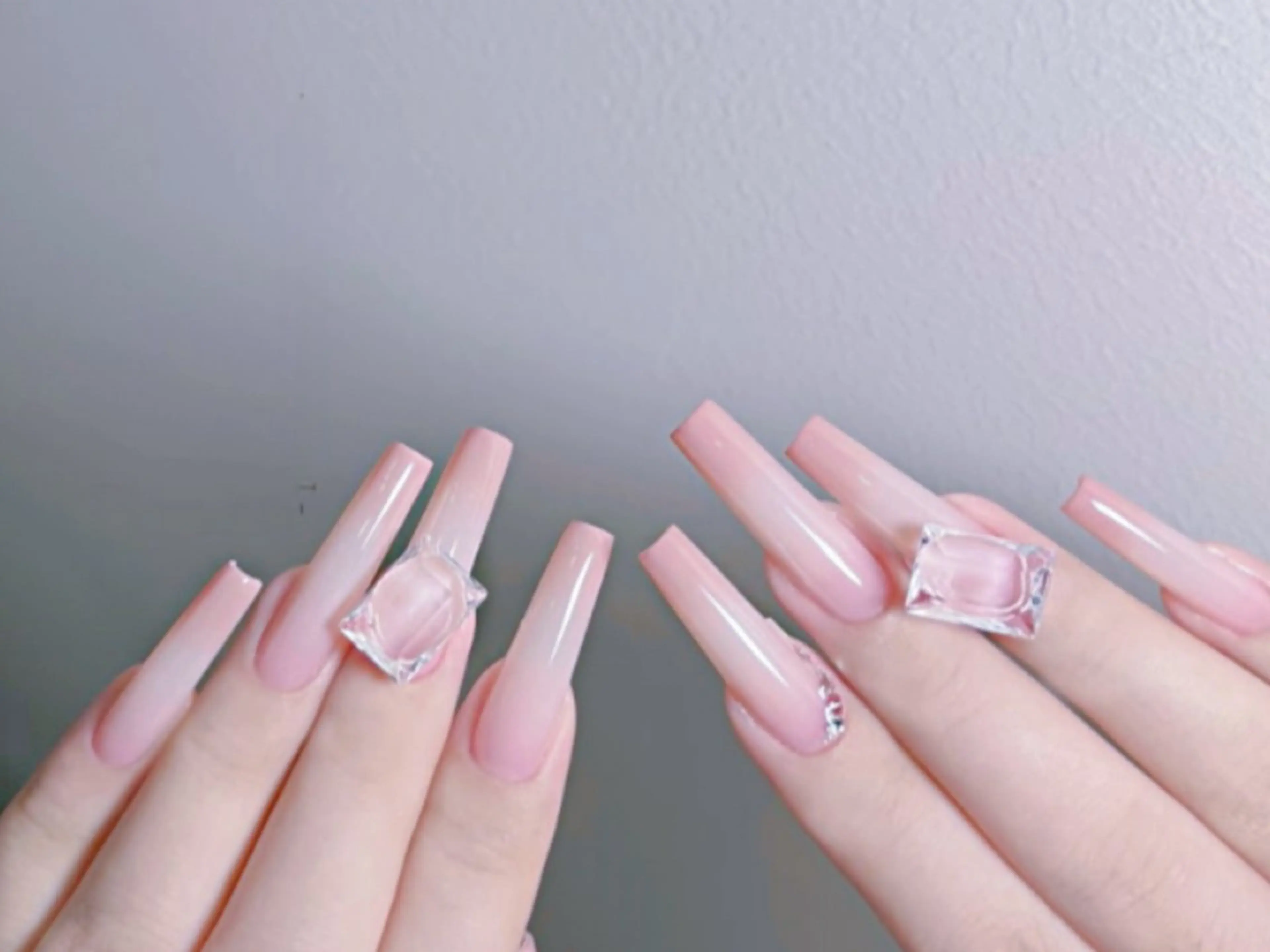 ネイル オーロラネイル チークネイル 長さ出し フットネイル フレンチネイル AND Nail 長さだし専門店のネイルデザイン