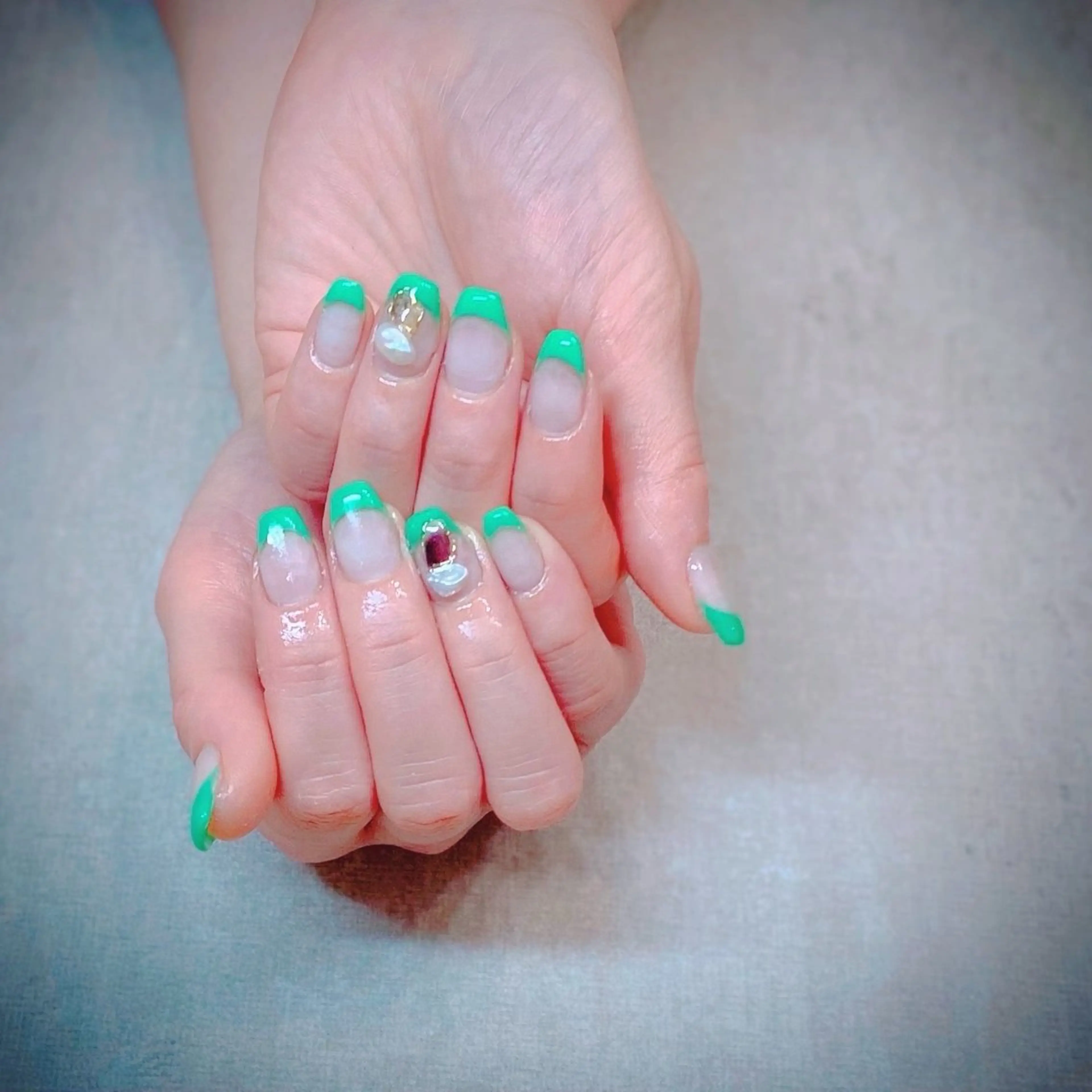 ネイル アートネイル フレンチネイル ミラーネイル chic_nail chieのネイルデザイン
