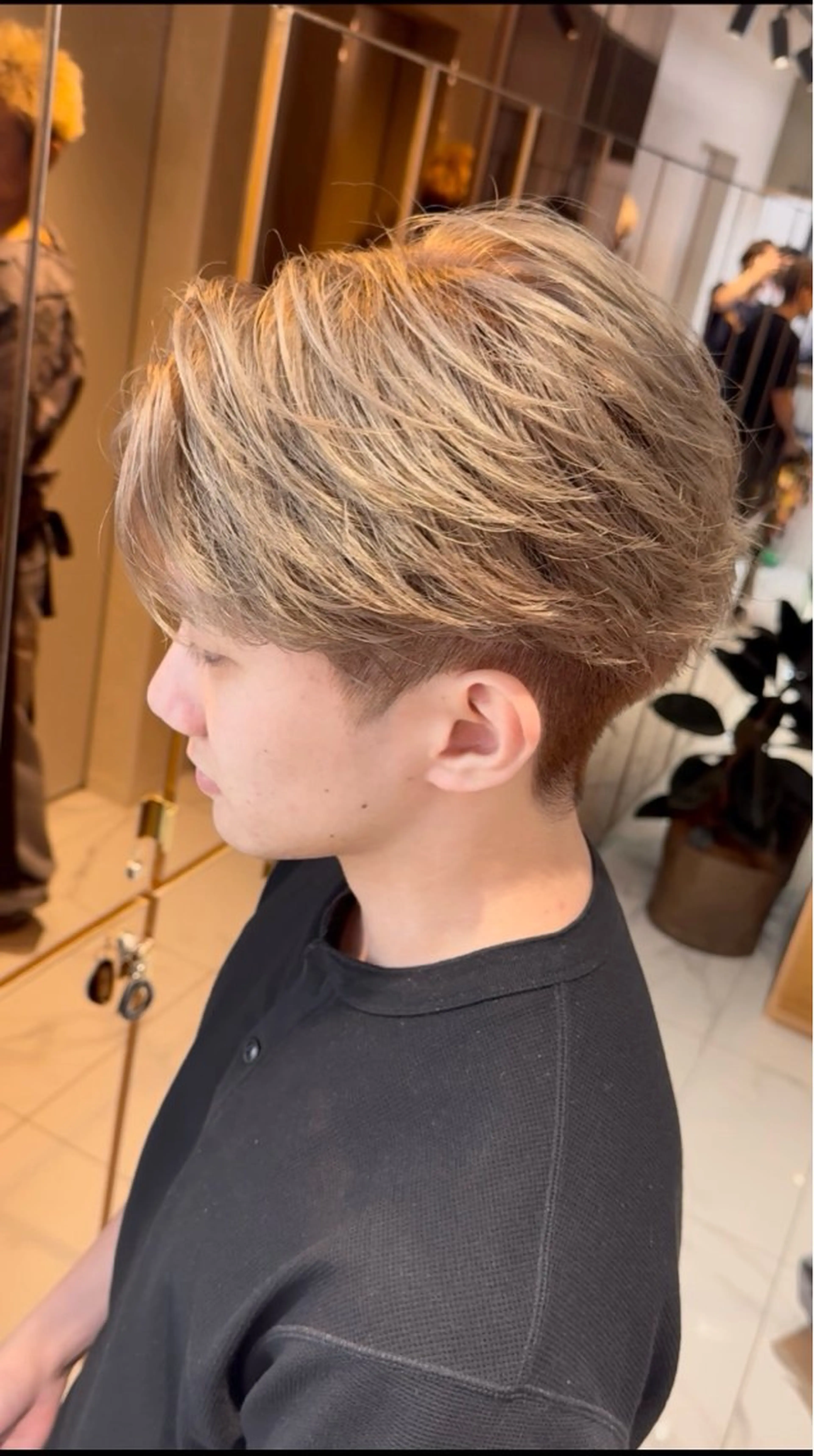 カラー ヘアカラー バレイヤージュ 🌈 ハイシマ ユウイのヘアスタイル