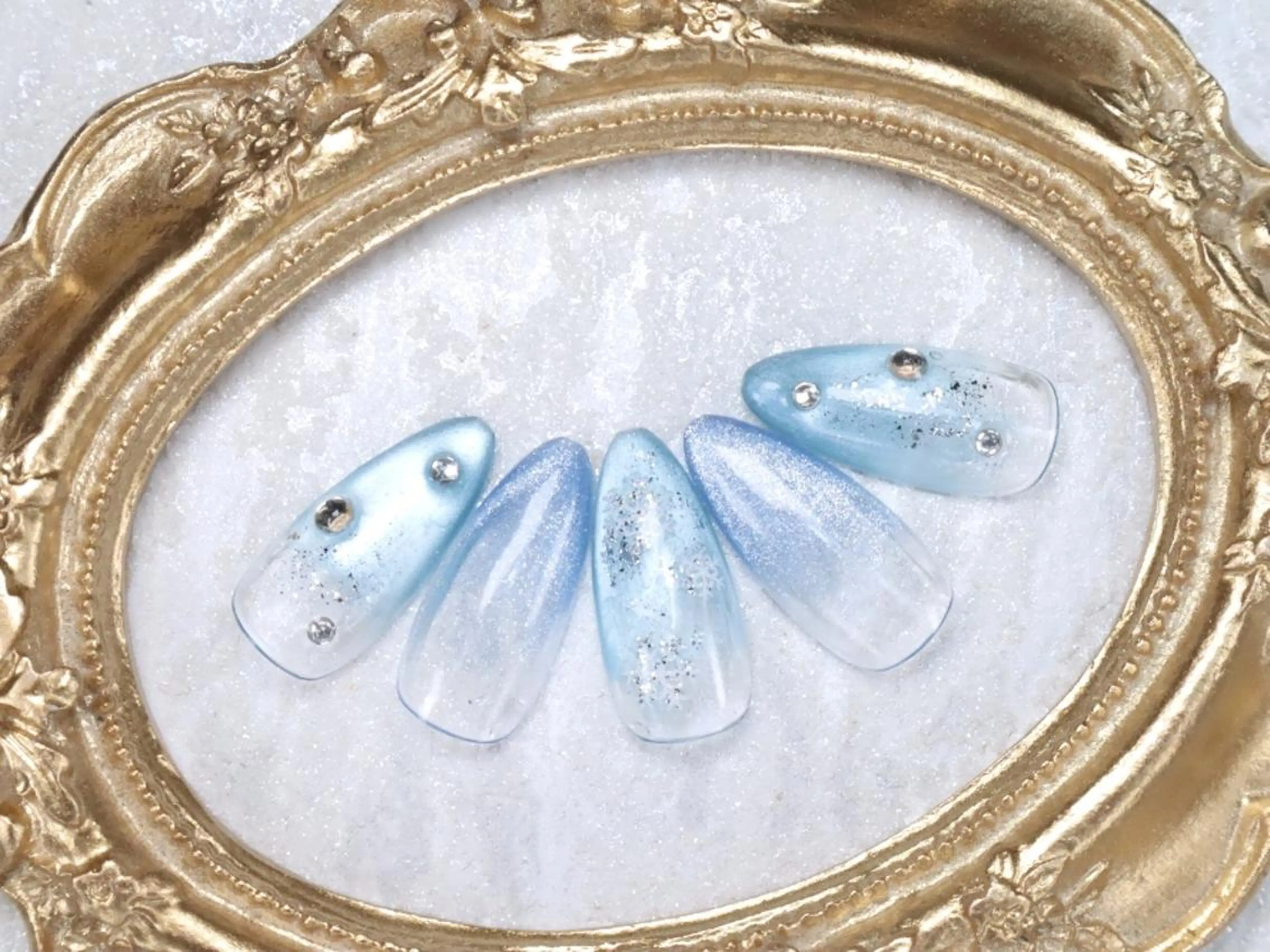 ネイル へぜリヒ ·もものネイルデザイン