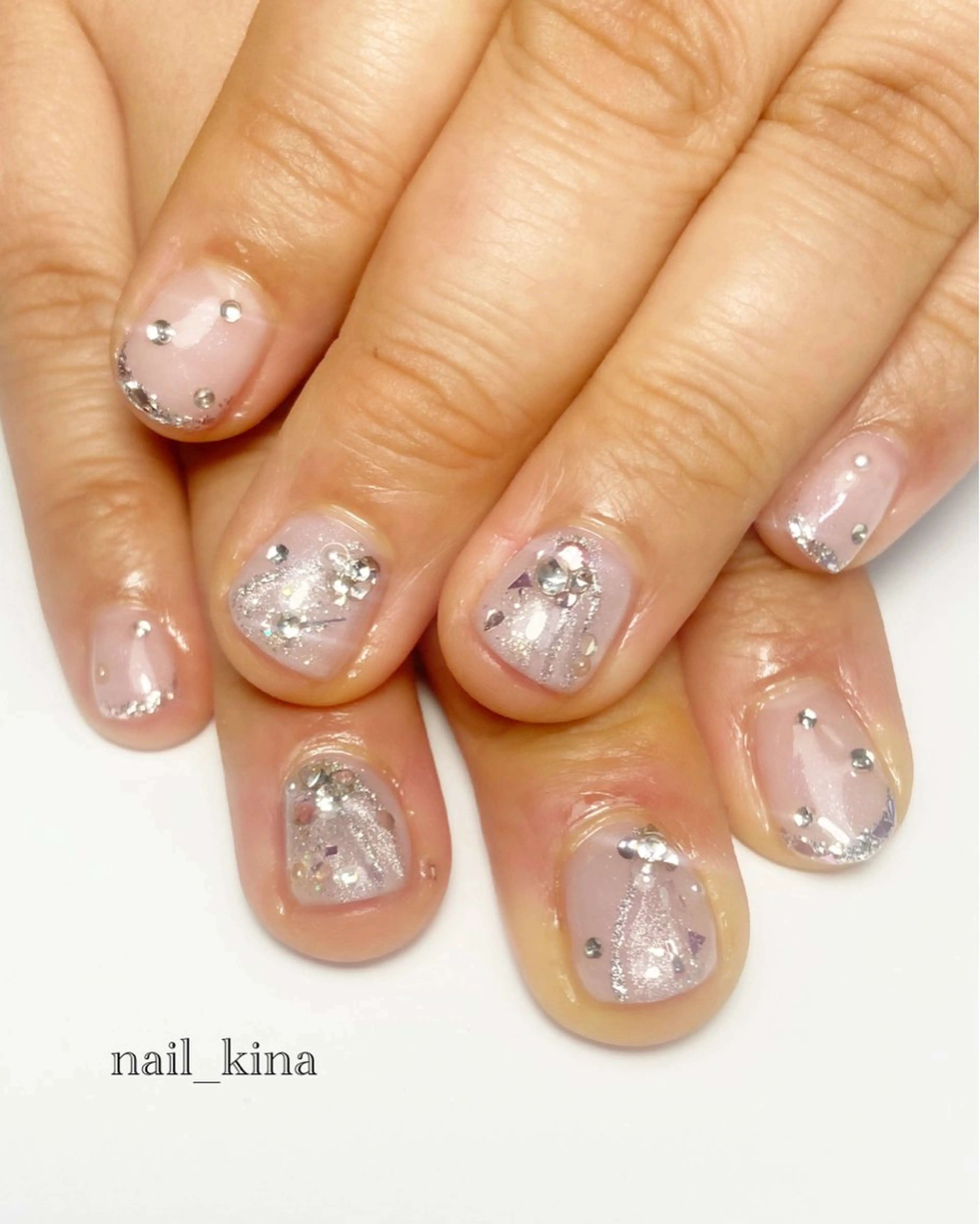 ネイル 持ち込み オフィスネイル nail_ kinaのネイルデザイン