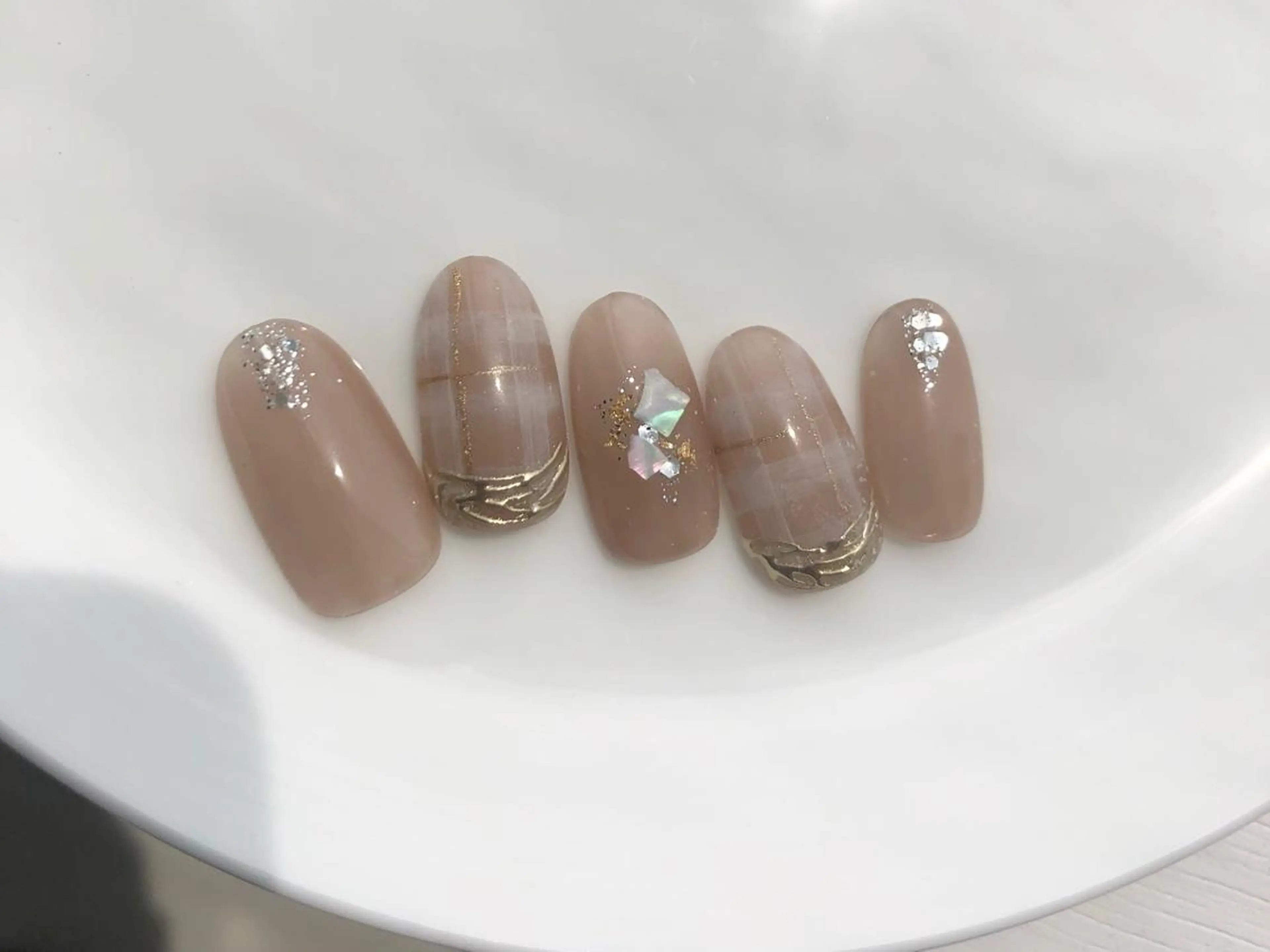 ネイル ハンドネイル ViViA momokaのネイルデザイン