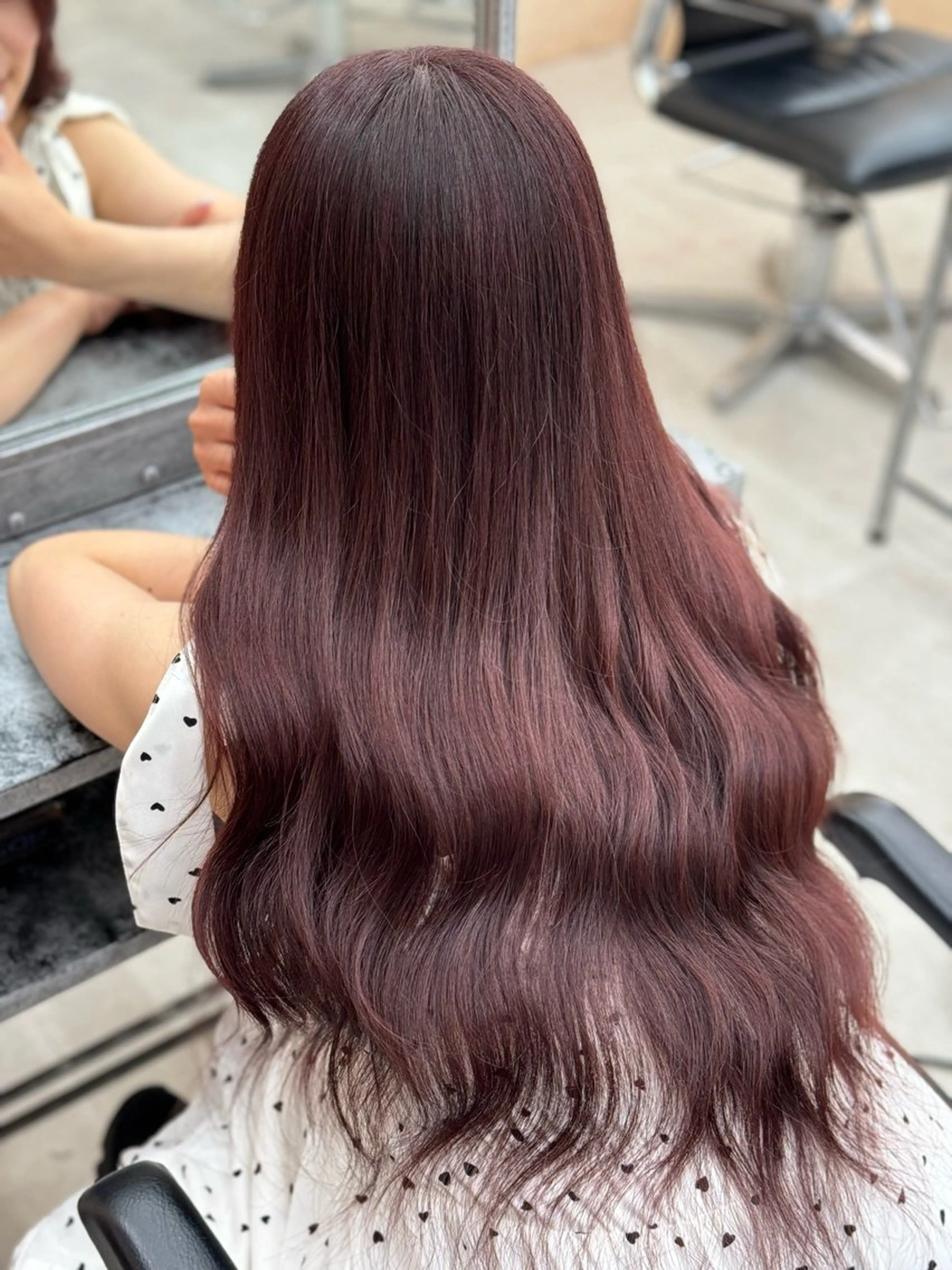 ロング カラー バレイヤージュ ブリーチ ハイトーンカラー エクステ レイヤーカット カット ヘアカラー トリートメント ブリーチ ショーヤのヘアスタイル
