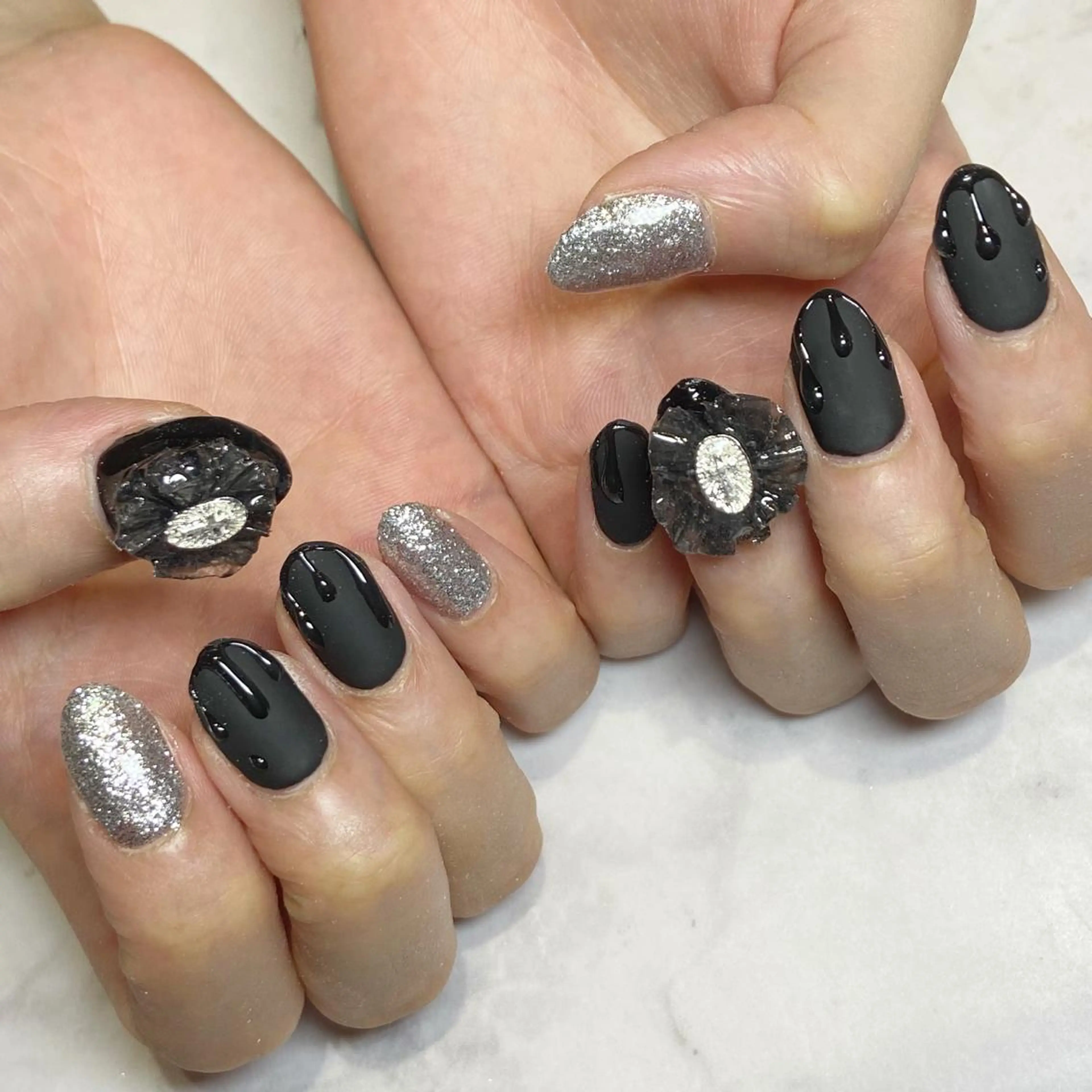 ネイル ジェルネイル YUN 💅のネイルデザイン