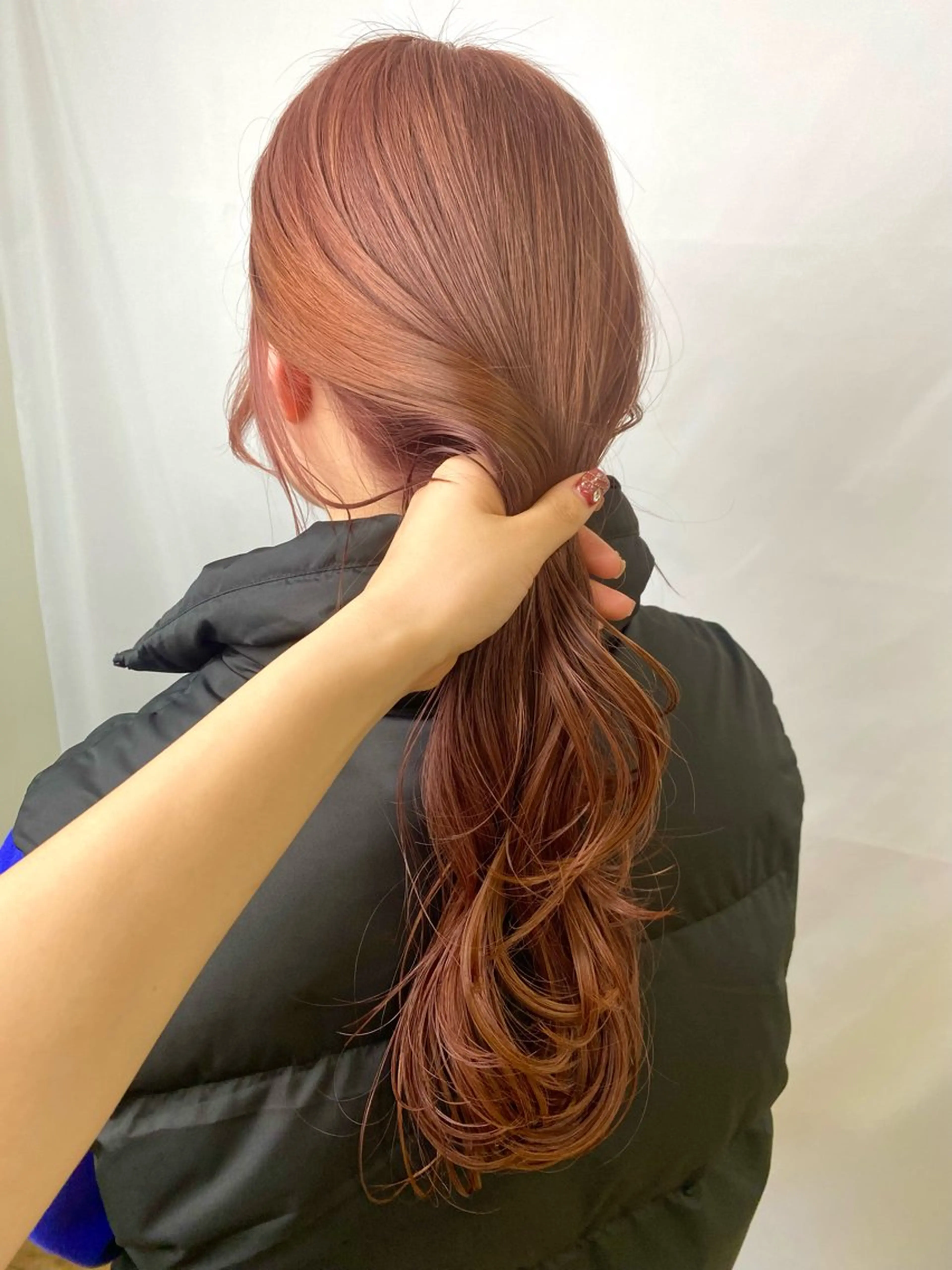 ロング カラー ベージュカラー ピンクカラー ピンクベージュ ヘアカラー トリートメント 鹿児島 聖来のヘアスタイル