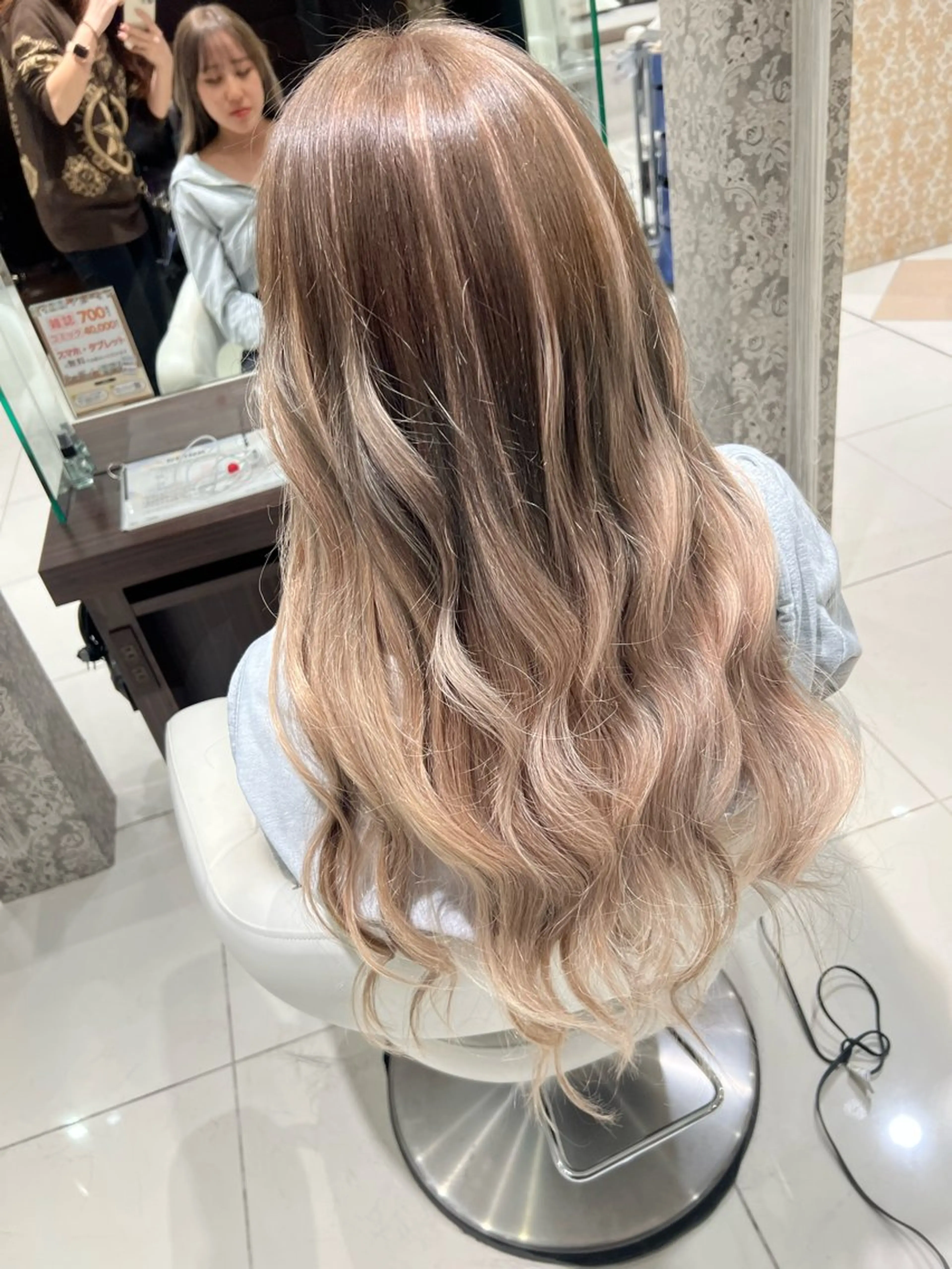 ロング ヘアアレンジ エクステ ハイライト EARTH 浜松市野店所属・艶髪/透明感 /YURIA🤍のヘアスタイル