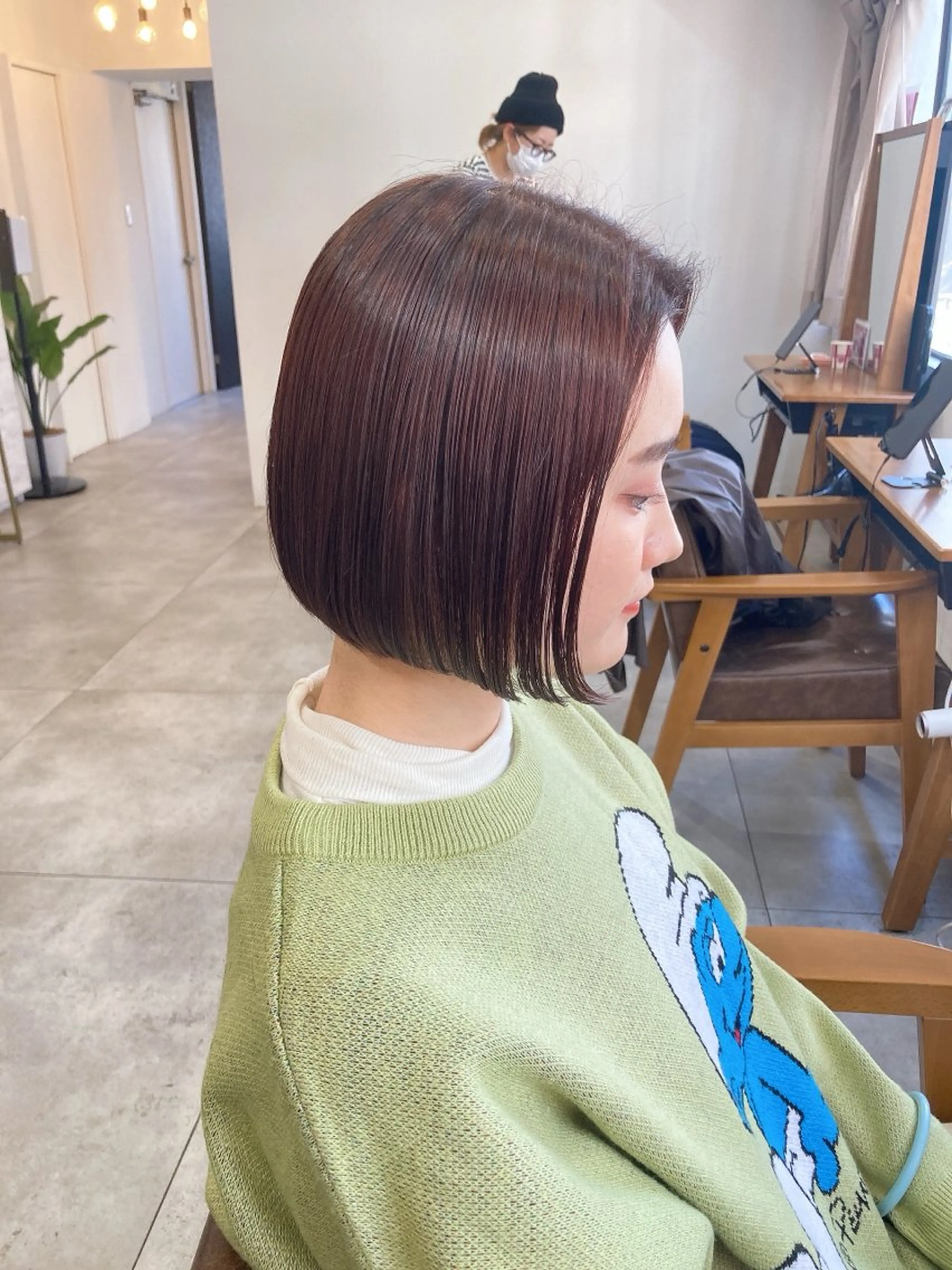 ショート カラー ブラウンカラー ルビー ボブ カット トリートメント 新宿／透明感カラー／ 阿久津凜のヘアスタイル