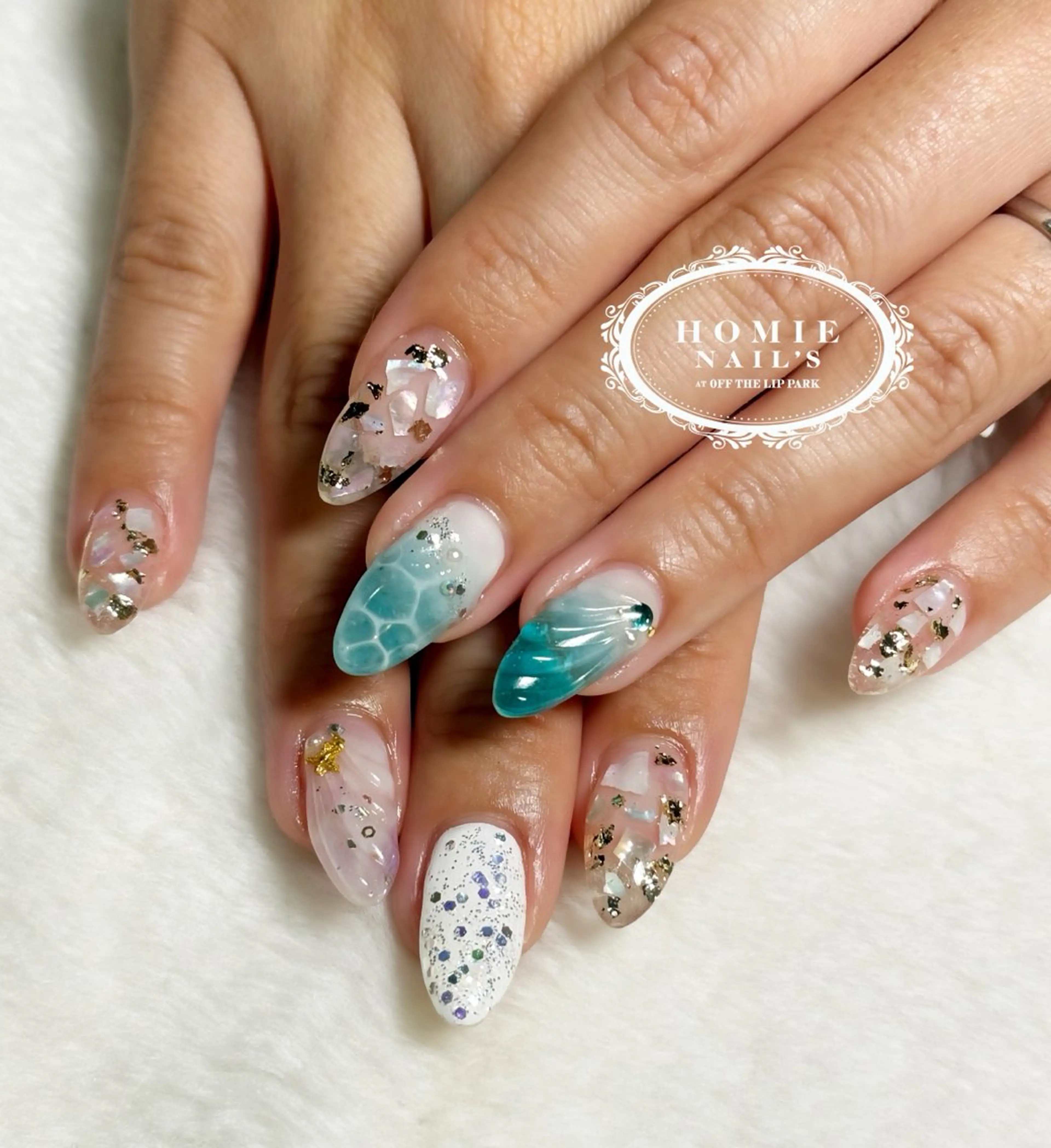ネイル 夏ネイル ハンドネイル フットネイル オフザリップパーク Asamiのネイルデザイン