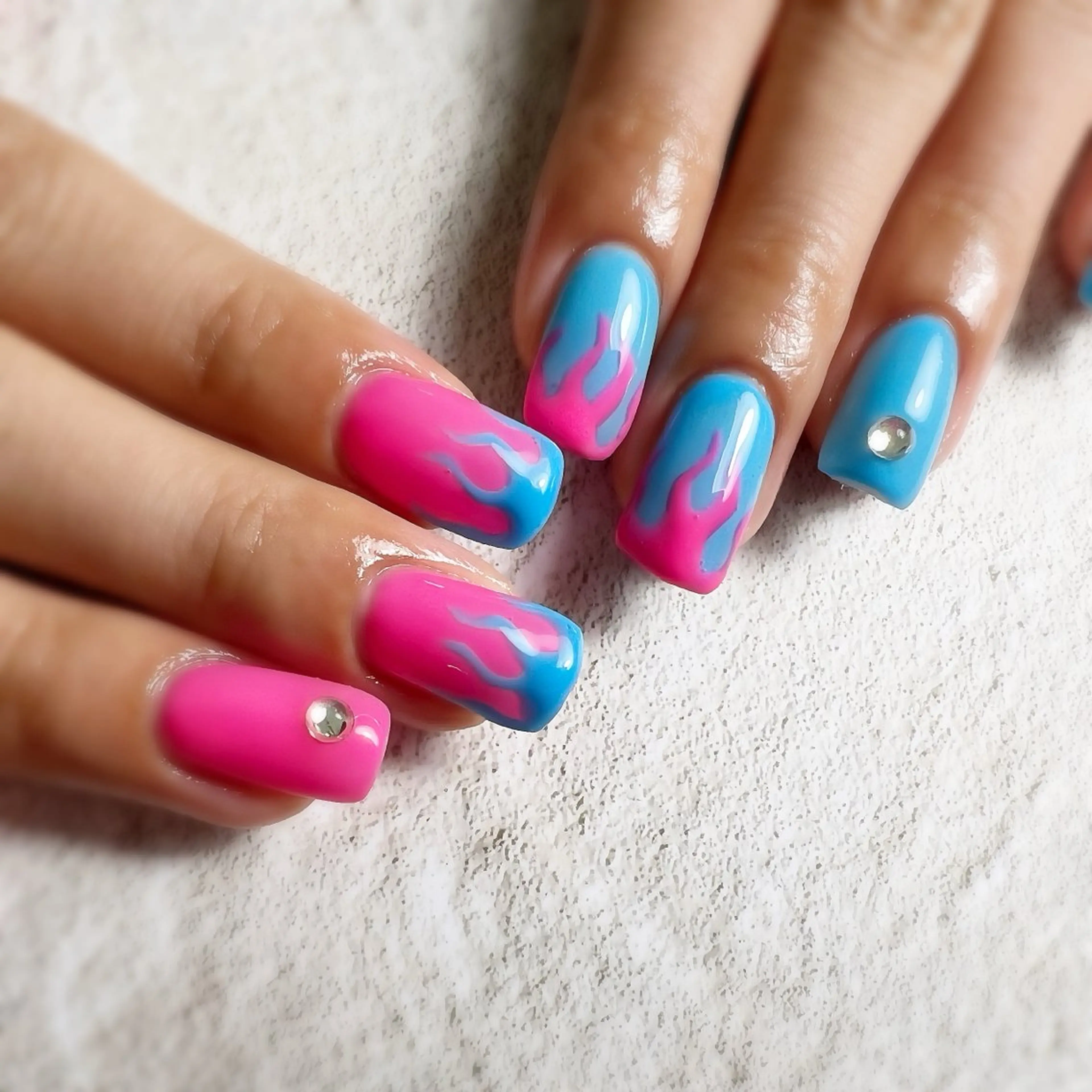 ネイル ハンドネイル フットネイル NAILsalon Laki(ラキ)のネイルデザイン