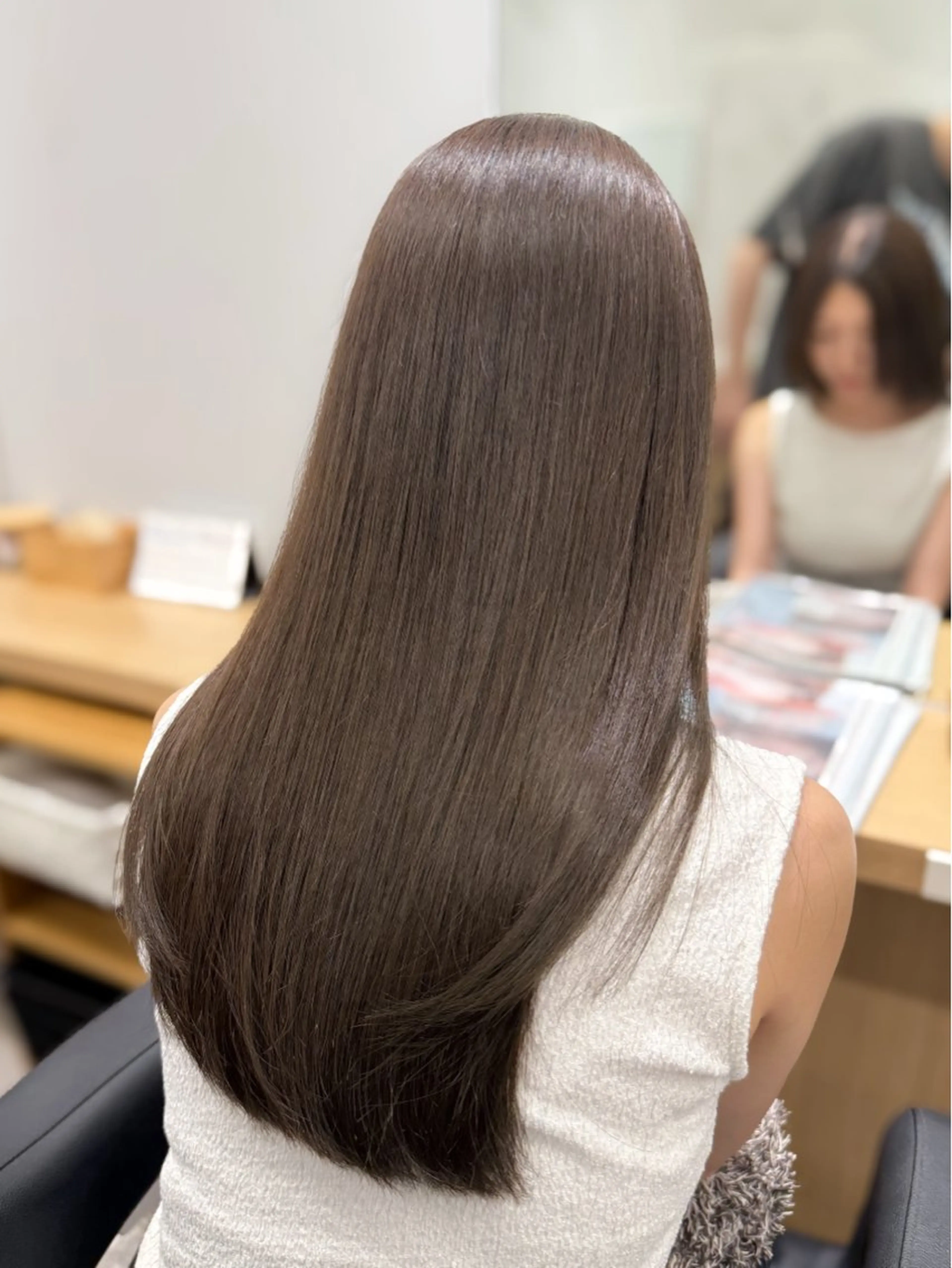 ロング カラー ブリーチ 透明感カラー ブリーチなしカラー オリーブカラー カット ヘアカラー 雰囲気似合わせ/永田 汰伊智/艶カラー🫧のヘアスタイル