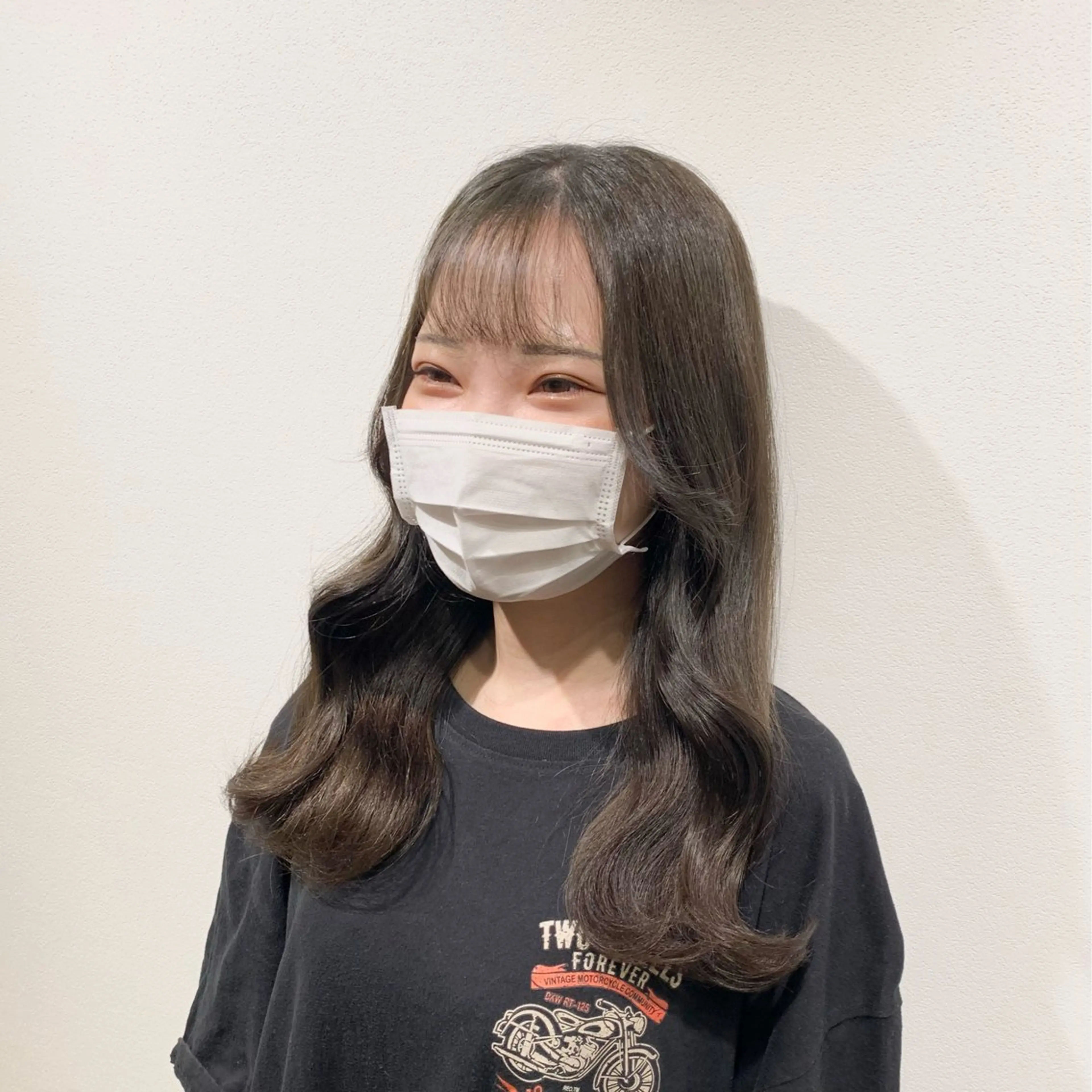 セミロング カラー ヘアアレンジ キヨミ 韓国レイヤーカットのヘアスタイル