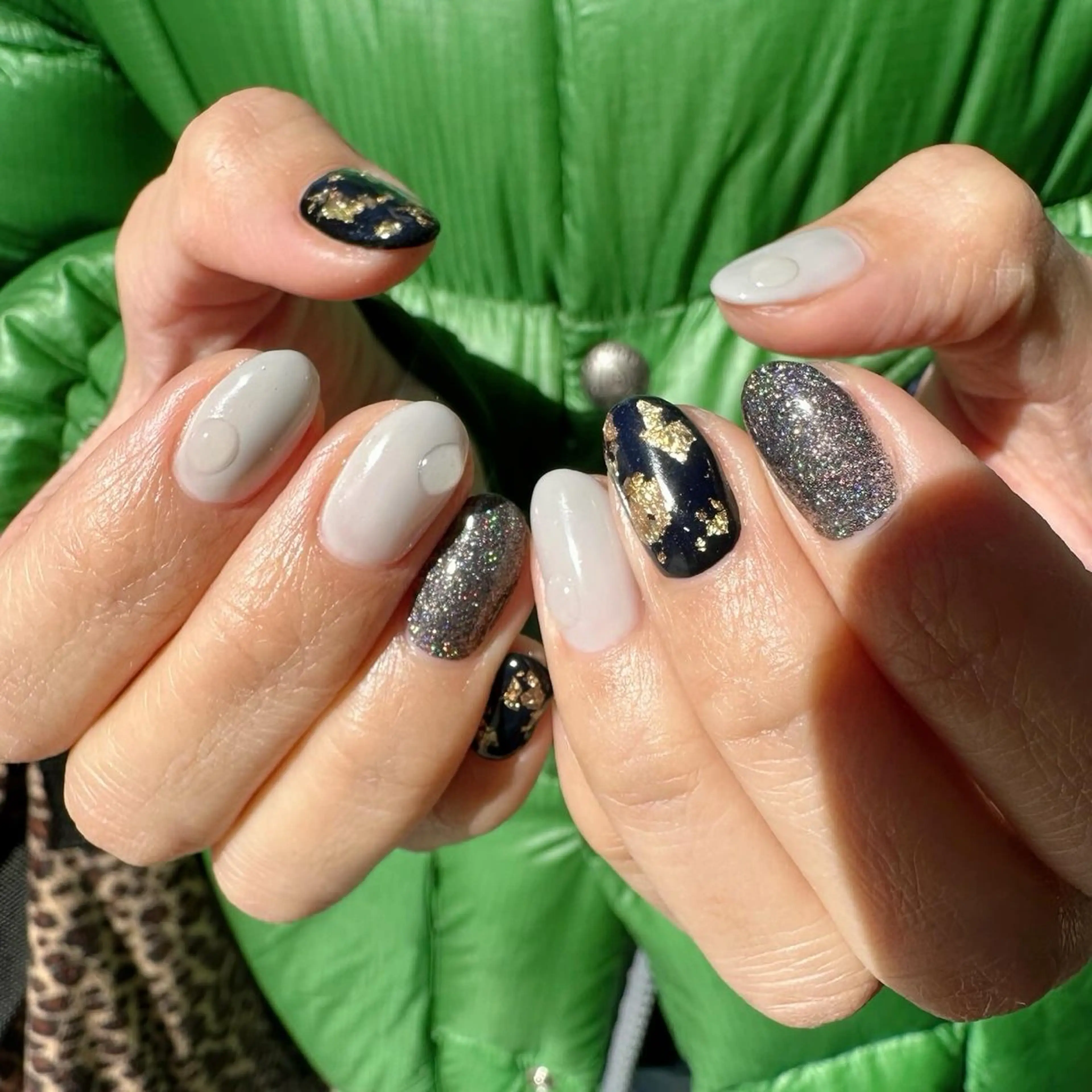 ネイル 氷ネイル・うるうるネイル 韓国ネイル ラメ(グリッター) ニュアンスネイル 春ネイル 🪞KAPE NAIL 🪞のネイルデザイン