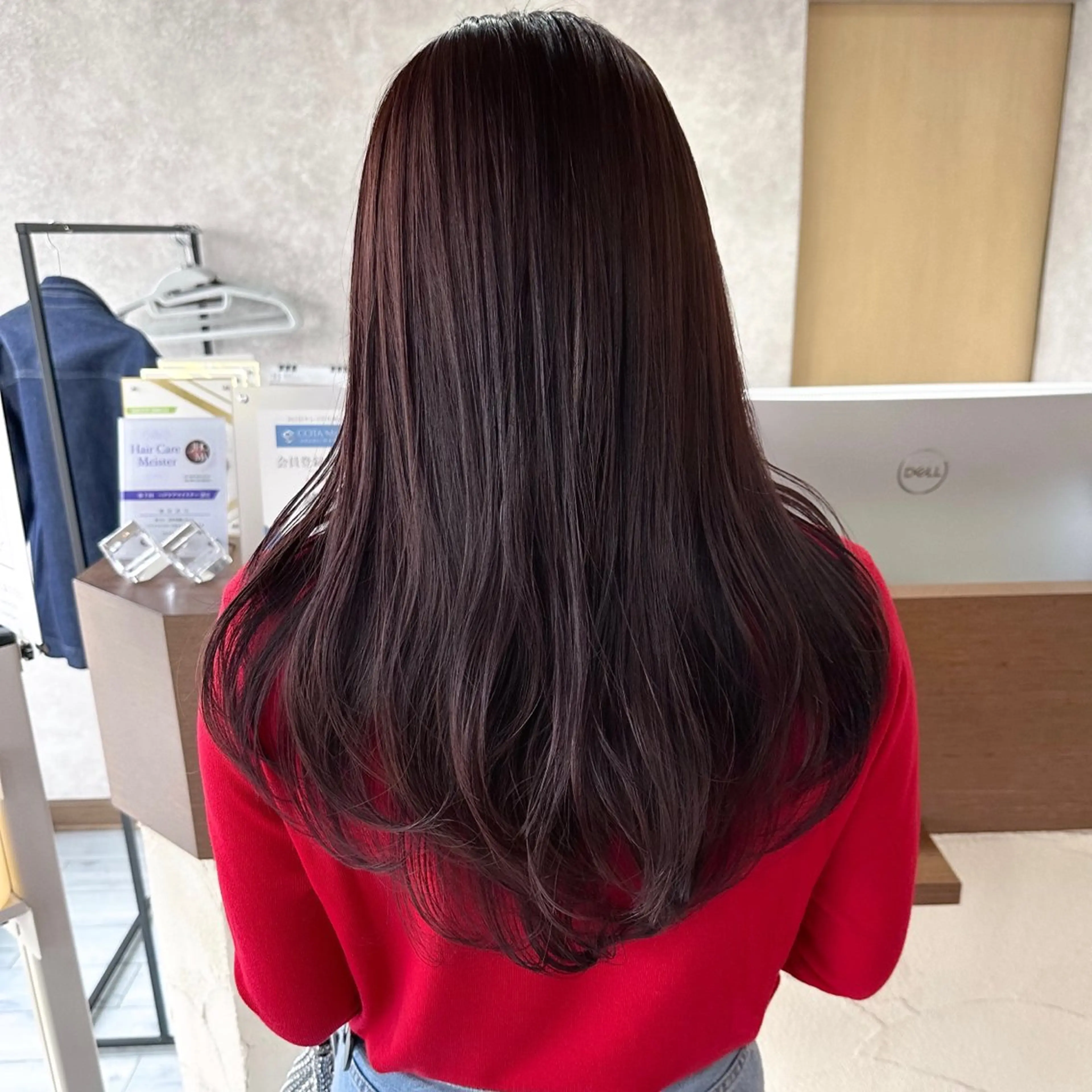 ロング カラー ボルドーカラー レイヤーカット カット ヘアカラー トリートメント 高橋 みく/ minim 暖色のヘアスタイル