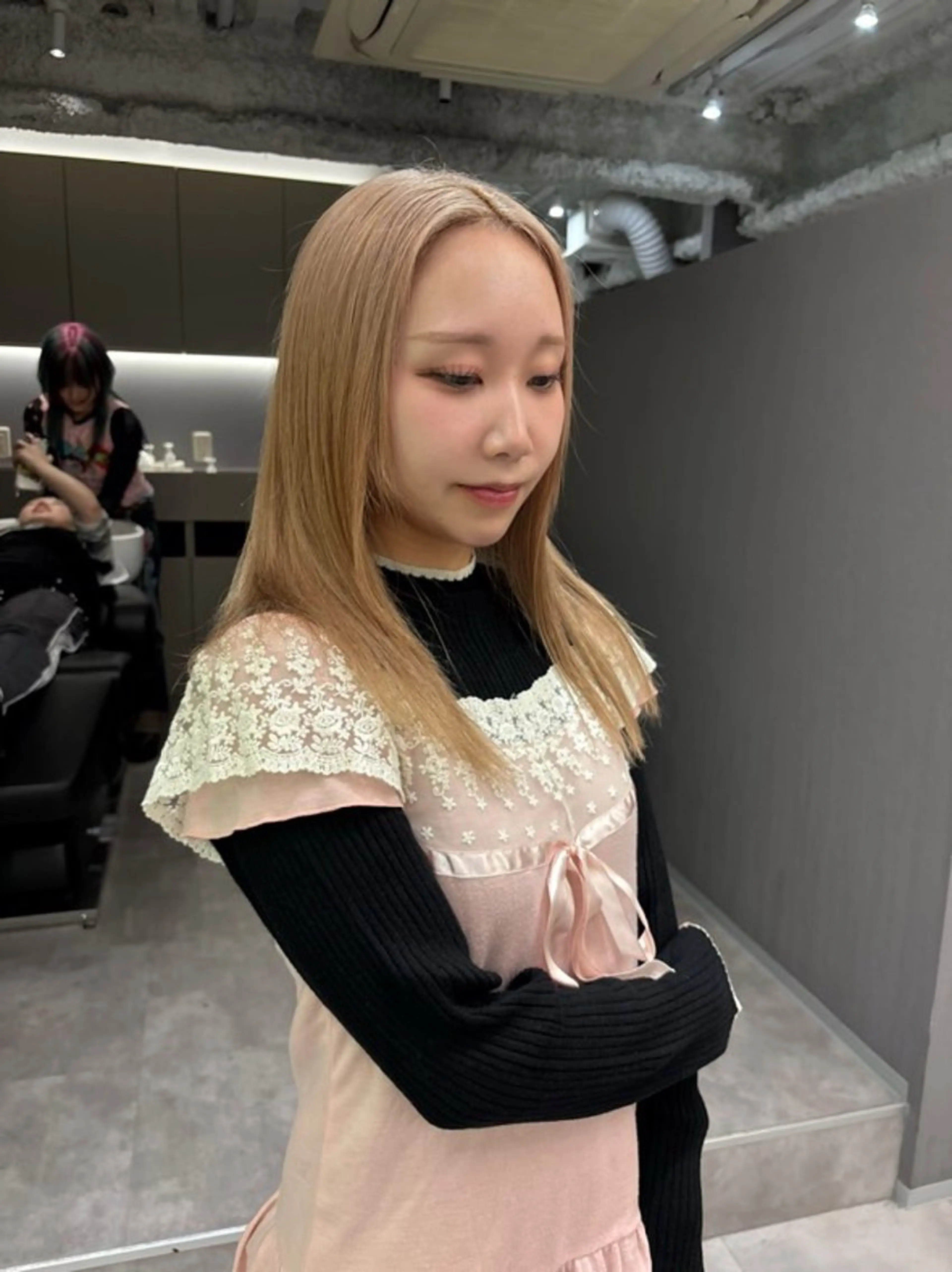 ミディアム カラー ブリーチ ハイトーンカラー 髪質改善 ヘアカラー トリートメント 名古屋/デザイン/ ブリーチ/松井亮磨のヘアスタイル