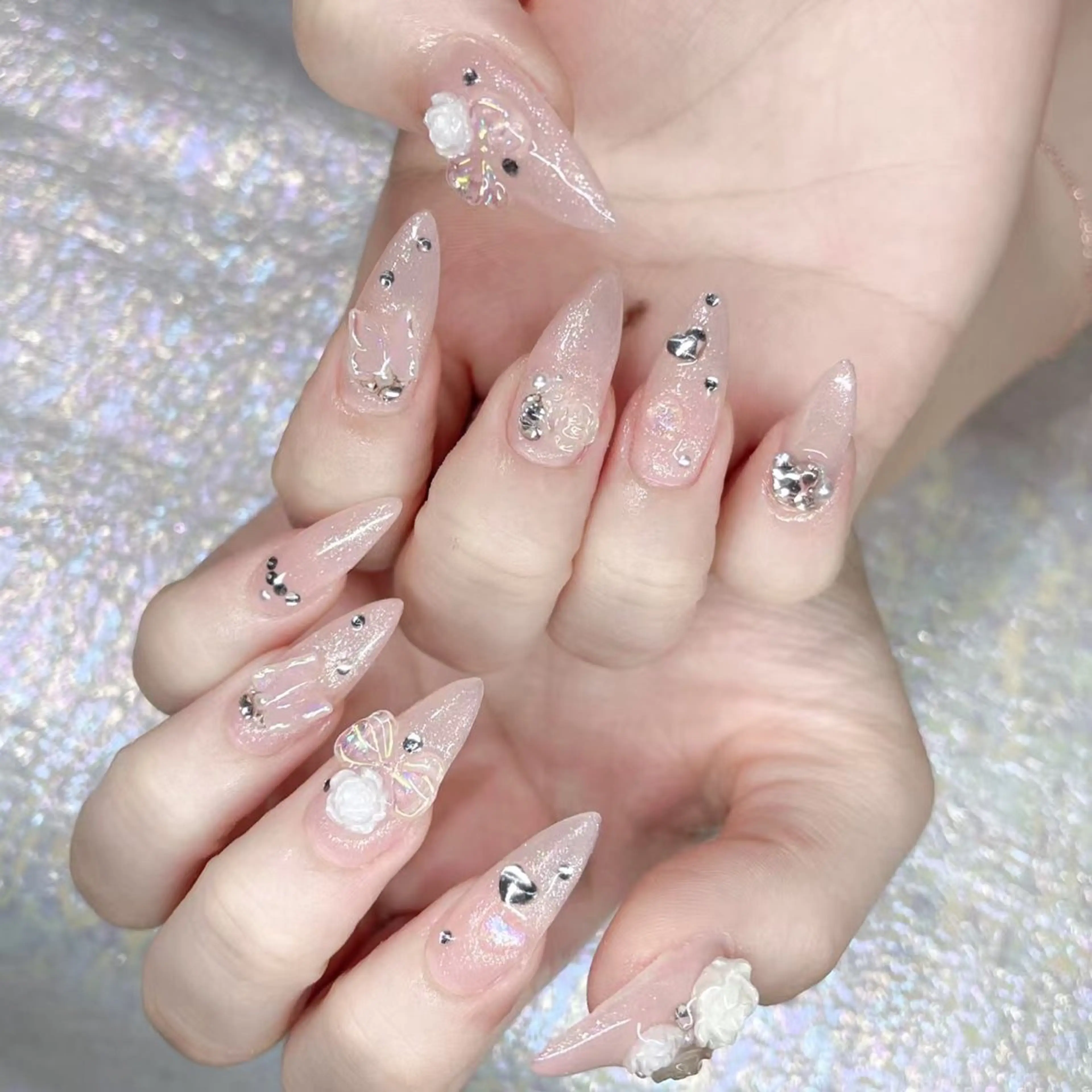 ネイル ハンドネイル Queens テイのネイルデザイン