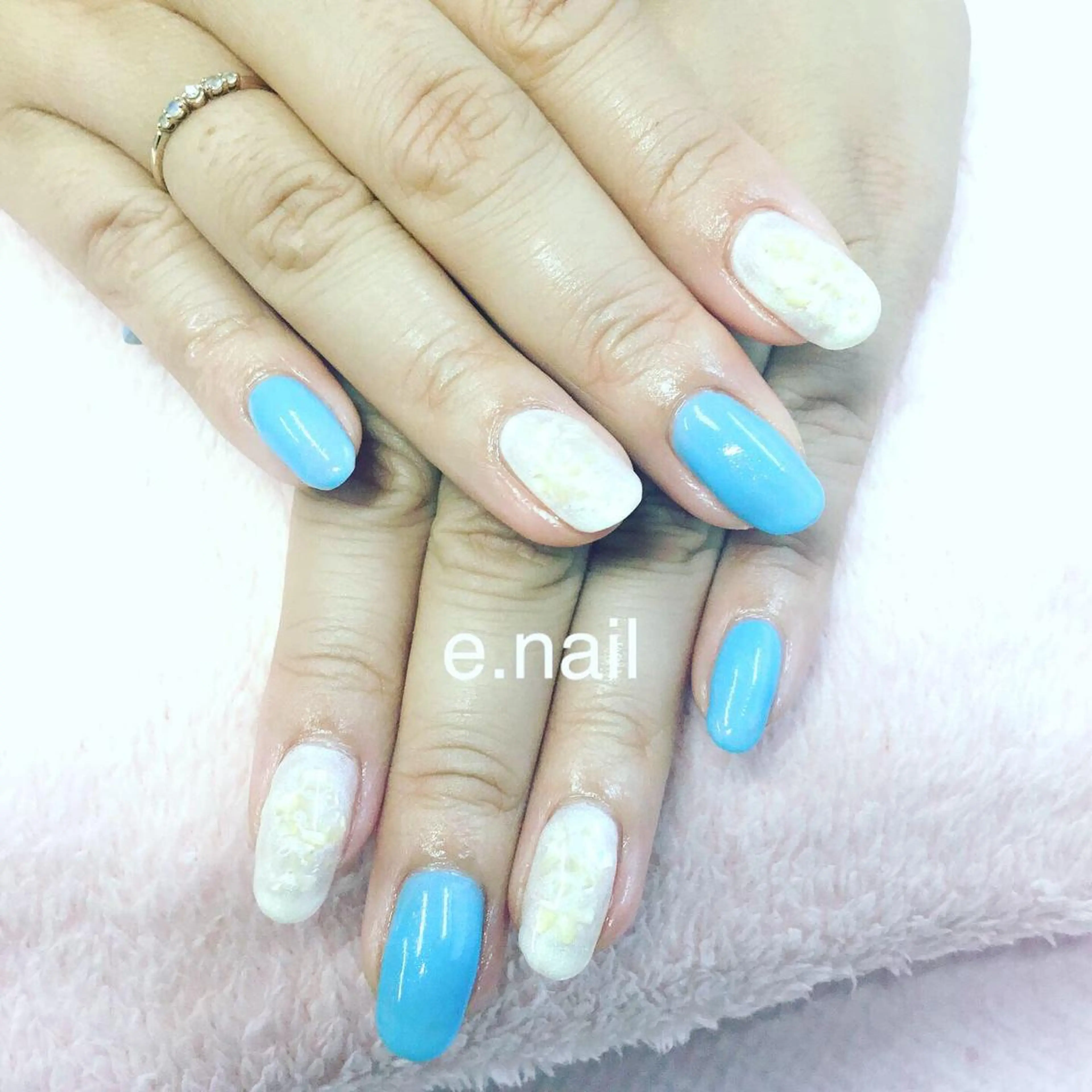 ネイル e.nail所属・和賀井 恵理のネイルデザイン