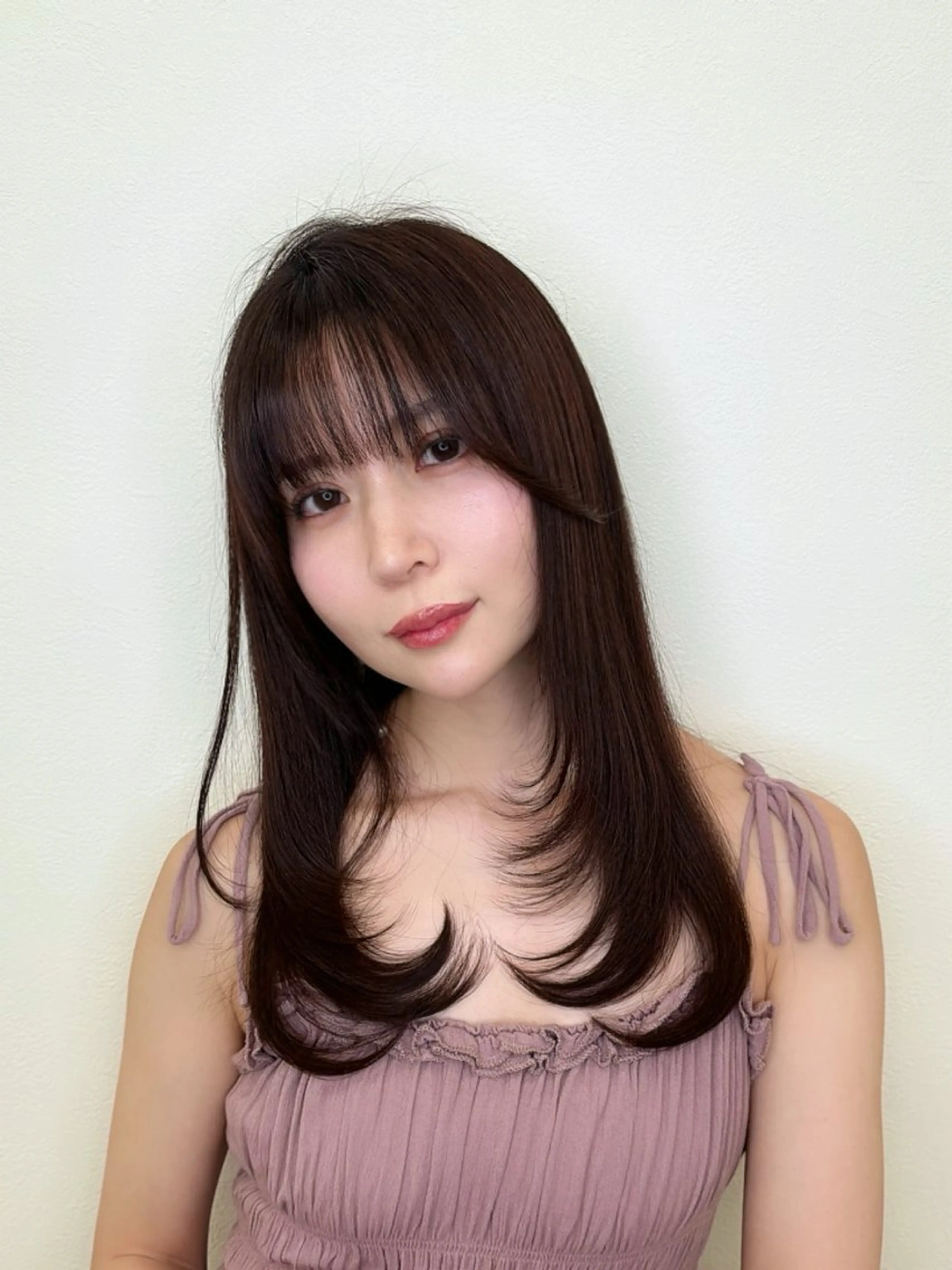 ミディアム ミディアムレイヤー 顔まわりレイヤー 顔周りカット レイヤーカット カット トリートメント AI TOKYO Ayanoのヘアスタイル