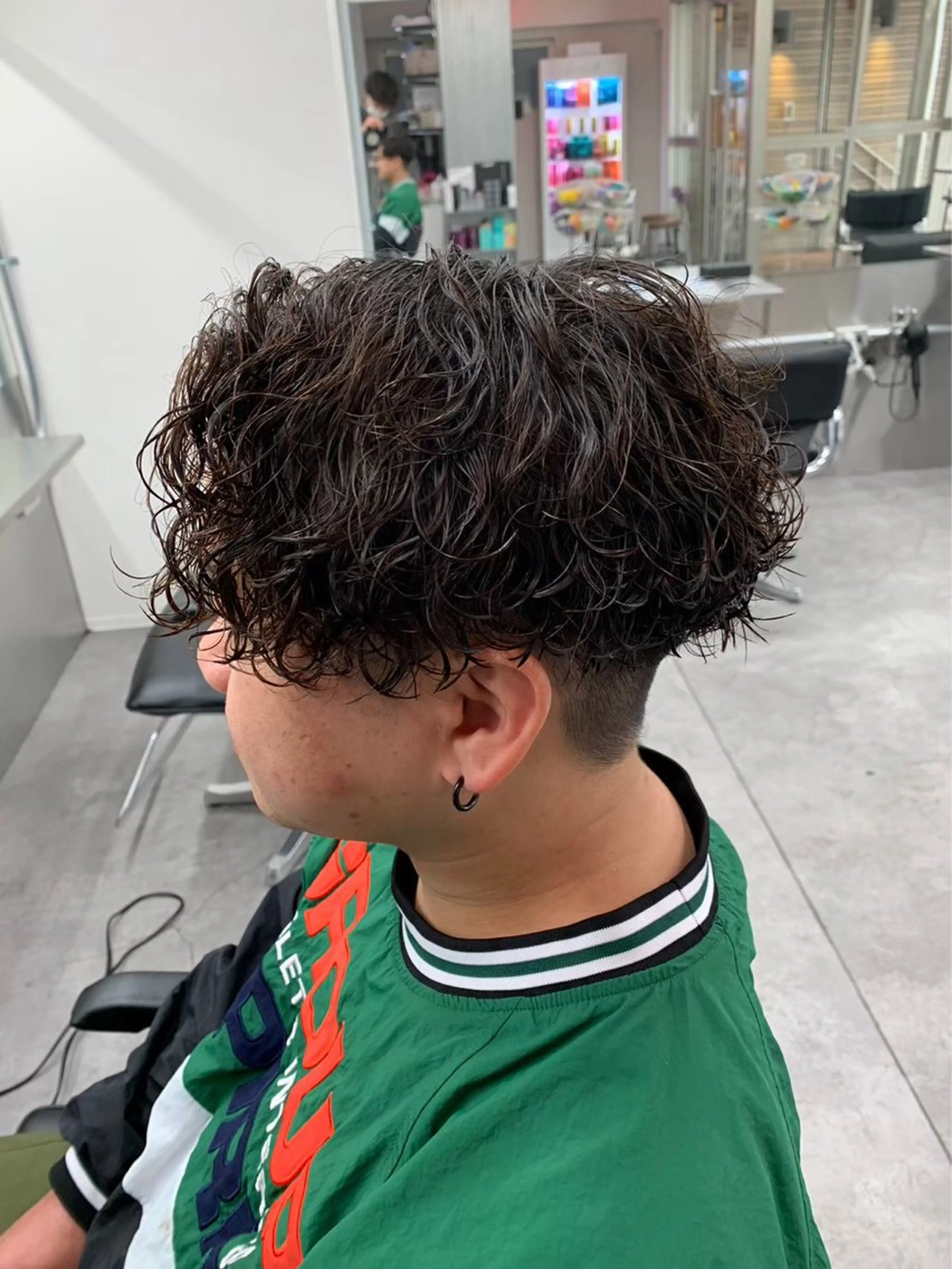 ショート パーマ メンズ カット パーマ ヘアセット 町田/波巻き/ シャドウ/メンズのヘアスタイル