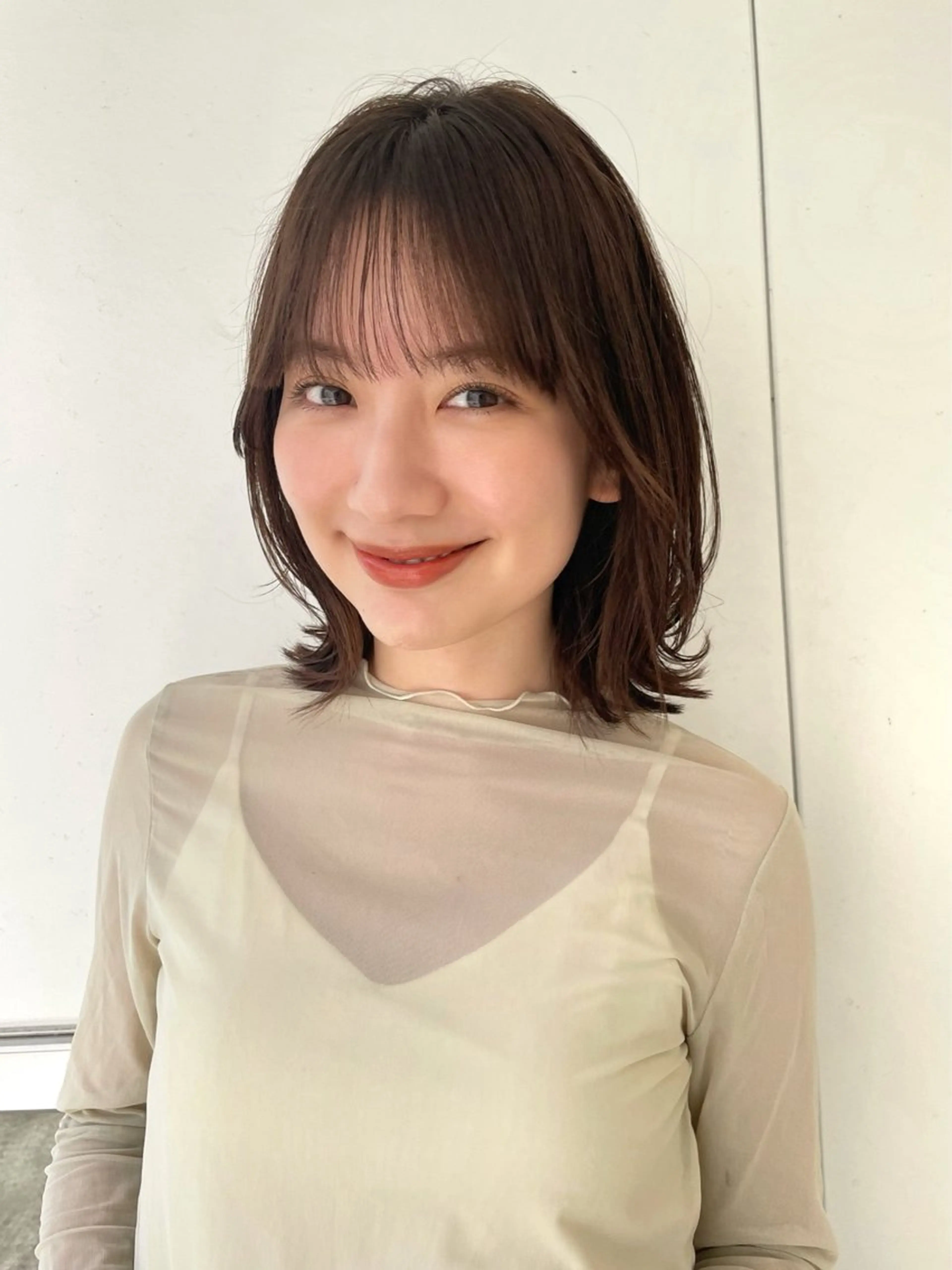 ミディアム カラー 切りっぱなしボブ ボブレイヤー ボブ くびれヘア 伸ばしかけ カット ヘアカラー トリートメント 結べるレイヤーボブ くびれLady表参道のヘアスタイル